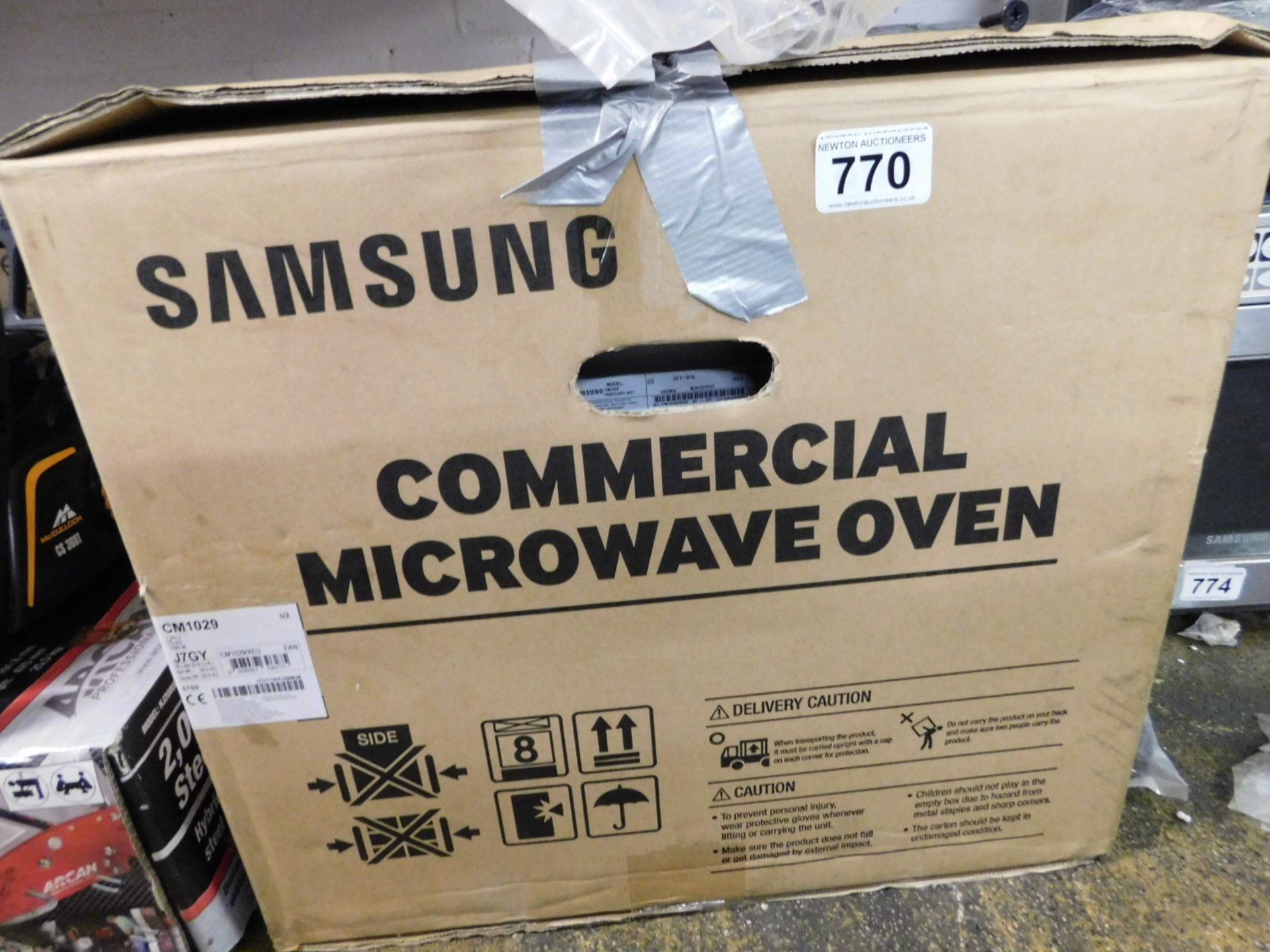 1 BOXED SAMSUNG CM1029 1000W COMMERCIAL MICROWAVE OVEN RRP £399.99