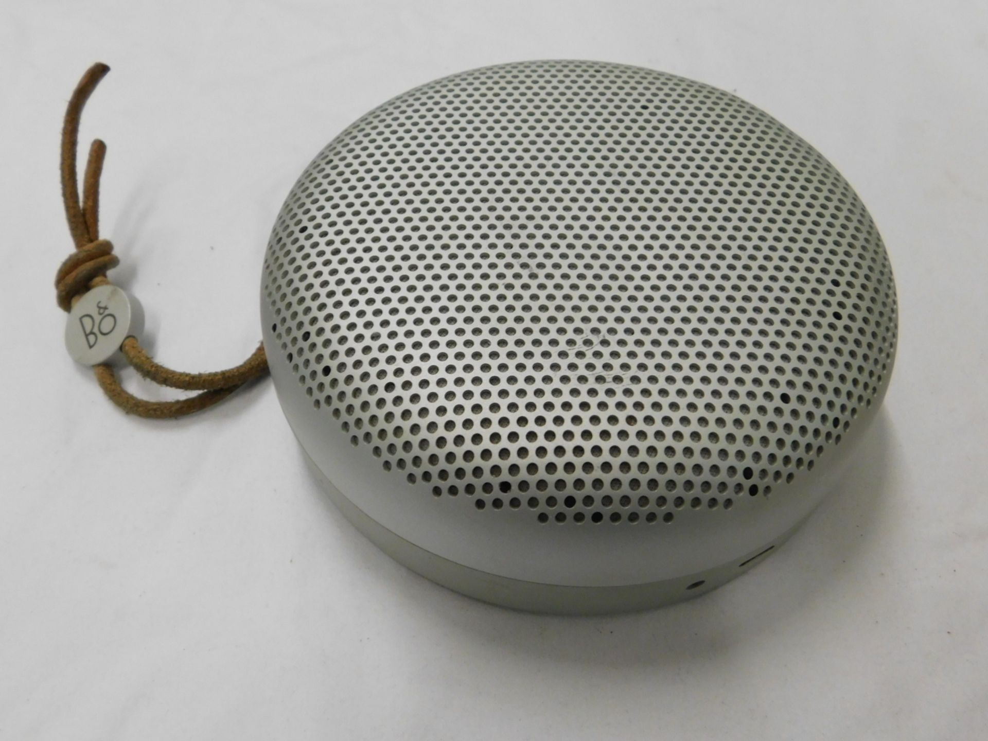 1 BANG AND OLUFSEN A1 NATURAL BLUETOOTH SPEAKER RRP £299