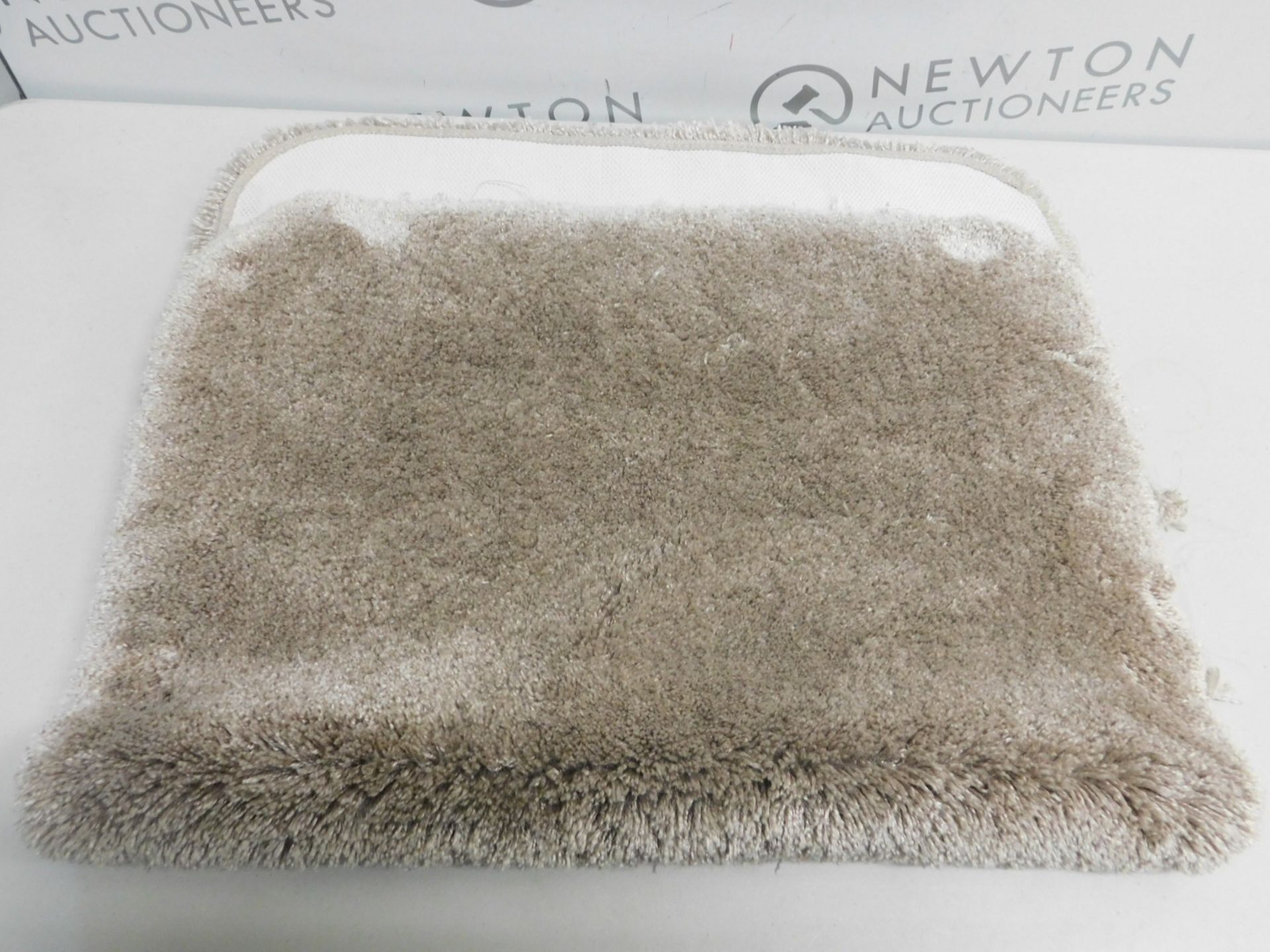 1 CHARISMA TRUSOFT LUXURIOUS LIGHT BROWN BATH MAT RRP £24.99