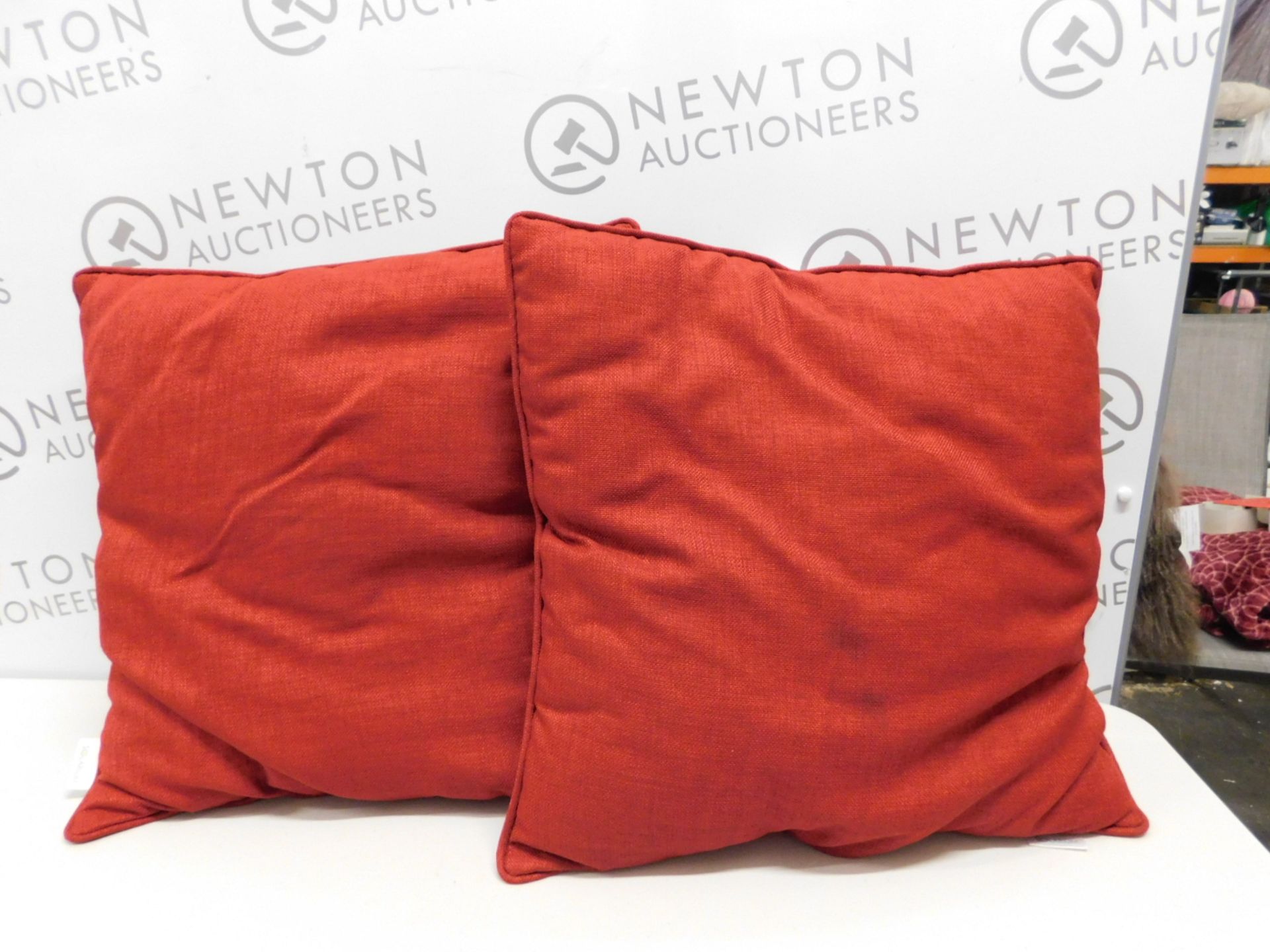 1 SET OF 2 SOLARIUM CRIMSON RED INDOOR/ OUTDOOR PILLOWS RRP £34.99