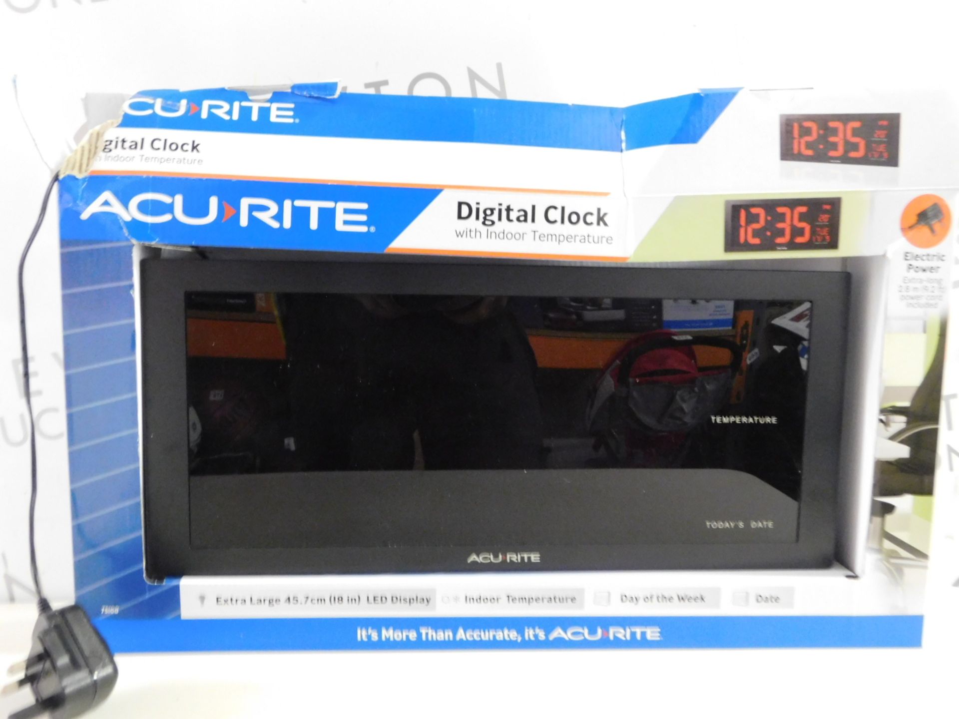 1 BOXED ACURITE 75100C 18" DIGITAL CLOCK WITH INDOOR TEMPERATURE RRP £64.99