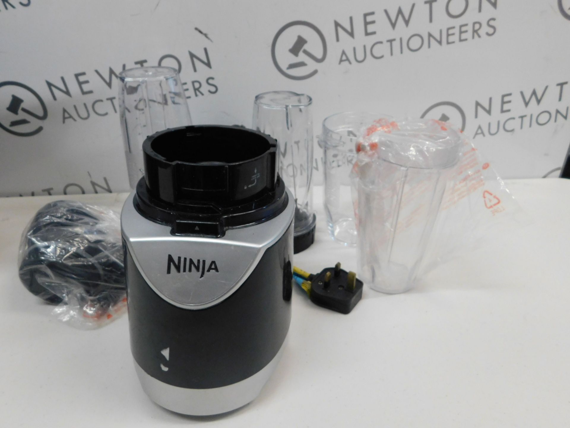 1 NINJA KITCHEN PULSE SYSTEM WITH ACCESSORIES RRP £99.99