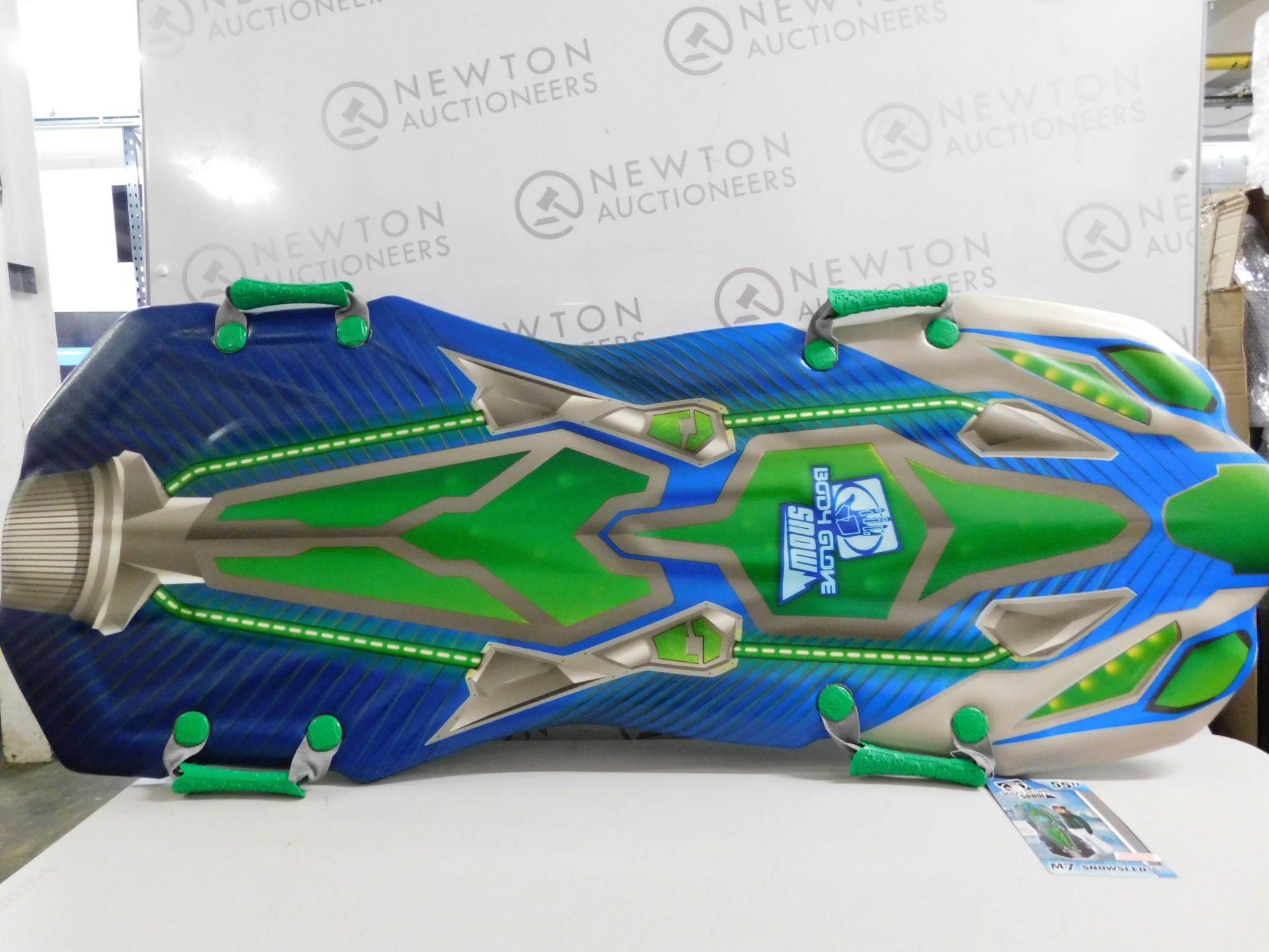 1 BRAND NEW BODY GLOVE M7 55" 2 PERSON SNOW SLED IN GREEN RRP £29.99