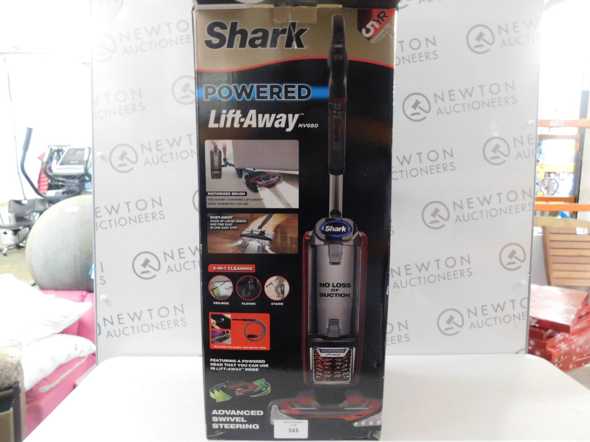 1 BOXED SHARK ROTATOR POWERED LIFT-AWAY TRUE PET NV680UKT UPRIGHT BAGLESS VACUUM CLEANER RRP £349.99