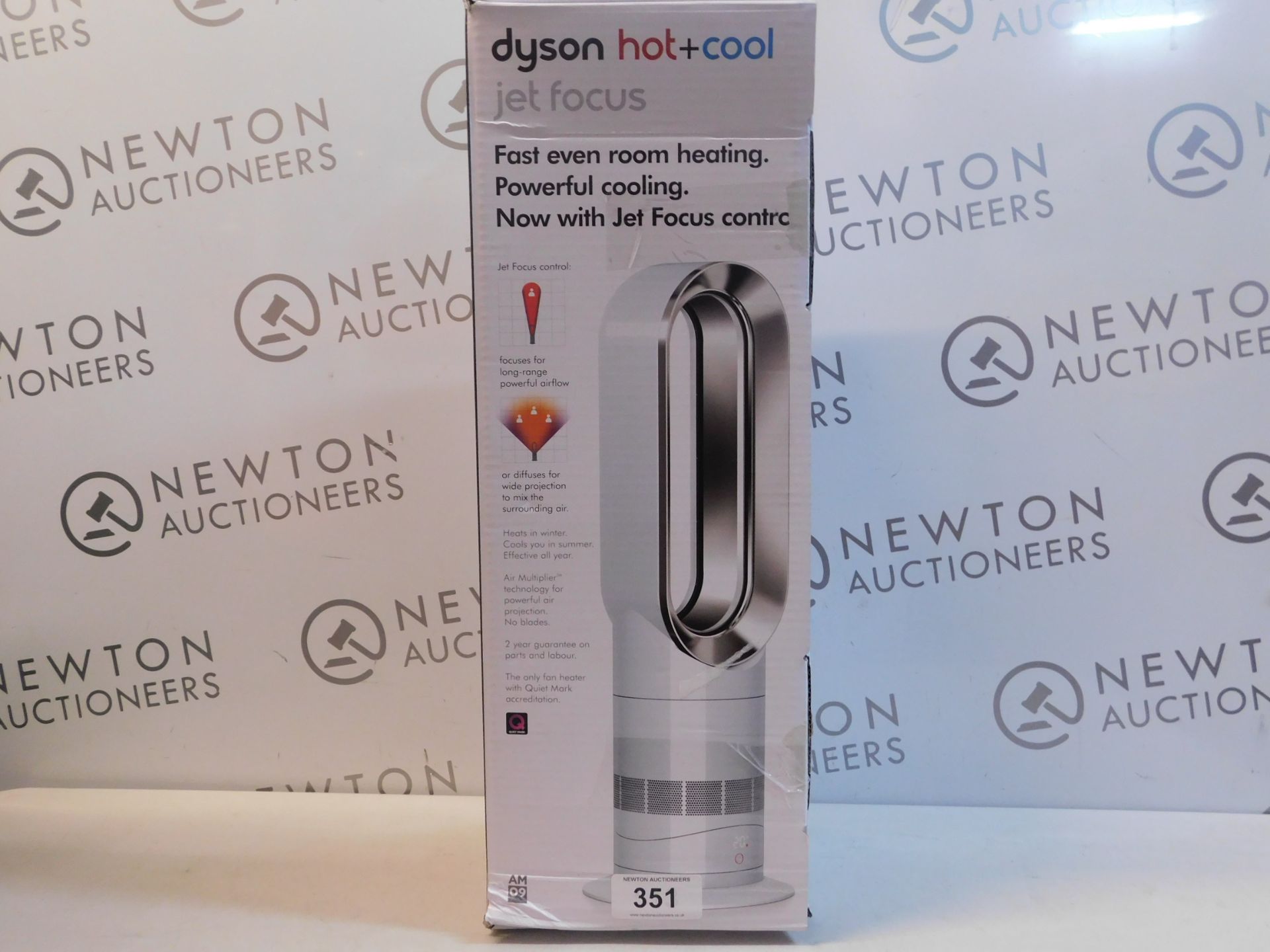 1 BOXED DYSON AM09 HOT AND COOL JET FOCUS FAN WITH REMOTE CONTROL RRP £399