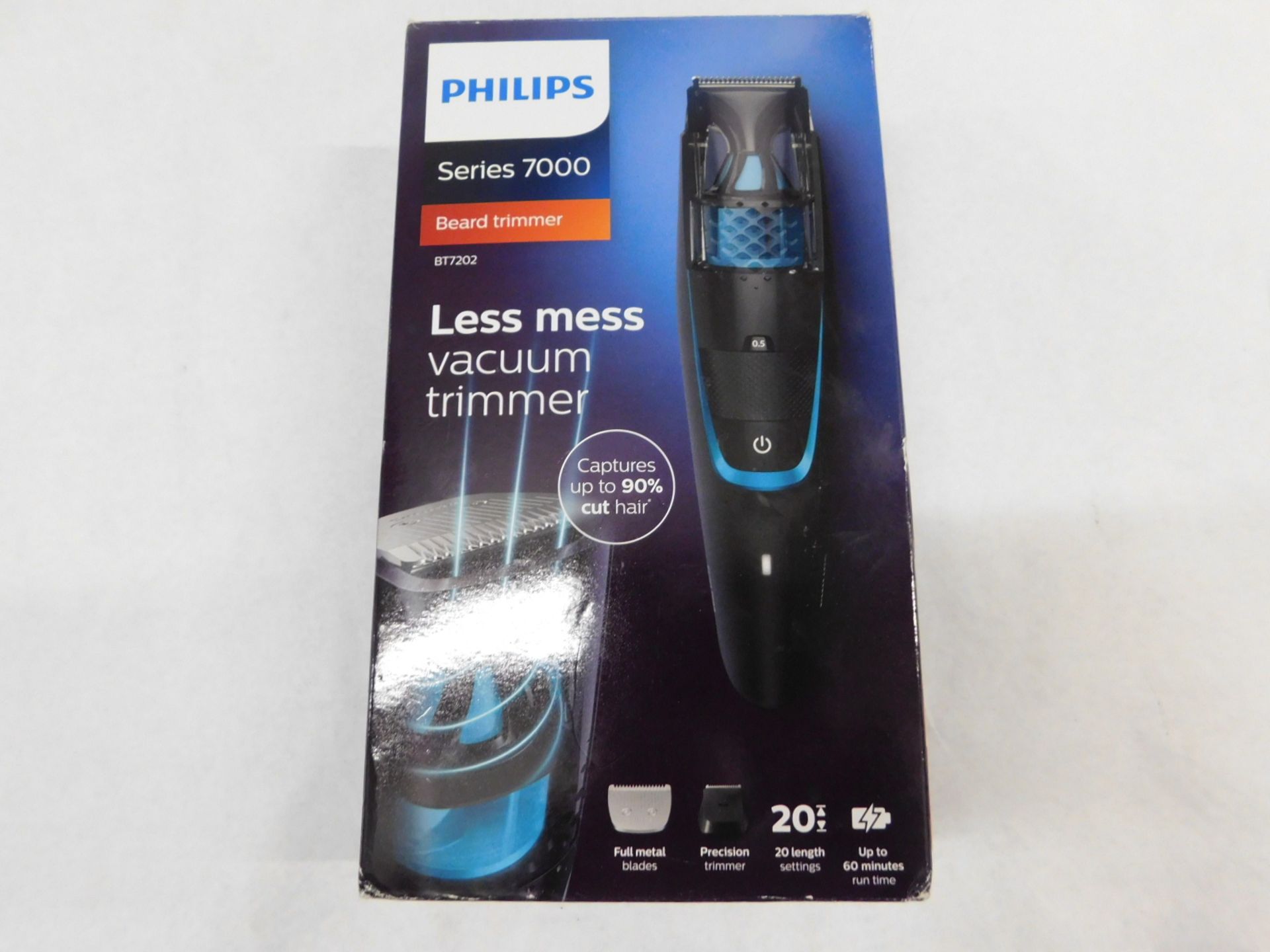 1 BOXED PHILLIPS SERIES 7000 VACUUM TRIMMER RRP £179