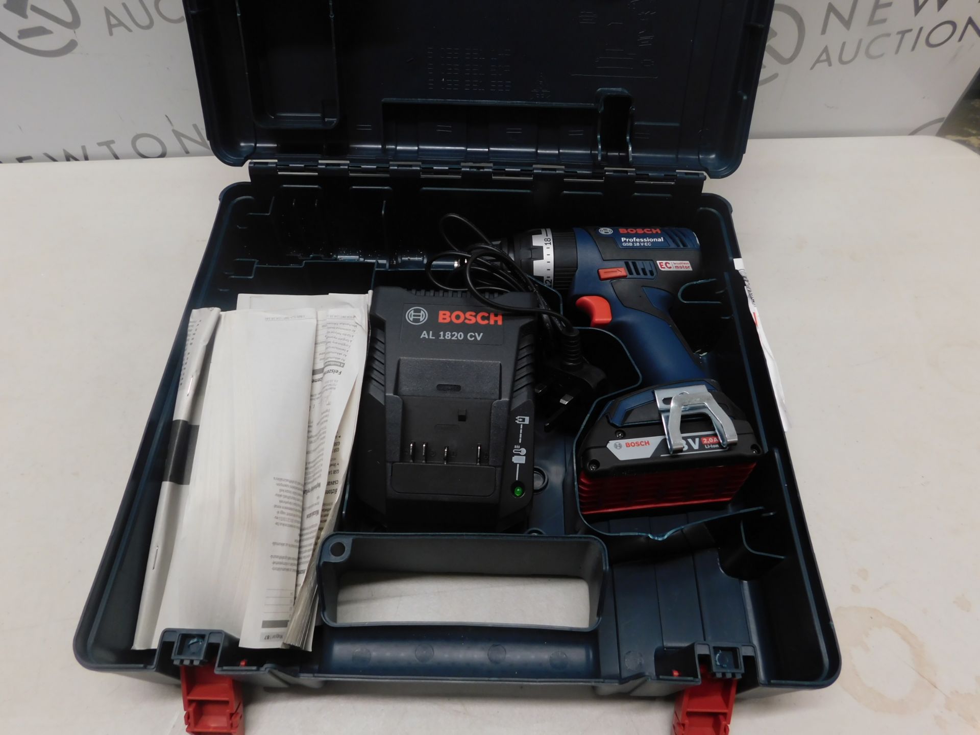 1 BOSCH GSB 18 V-EC PROFESSIONAL BRUSHLESS COMBI DRILL WITH CHARGER, BATTERY & CARRIER CASE RRP £