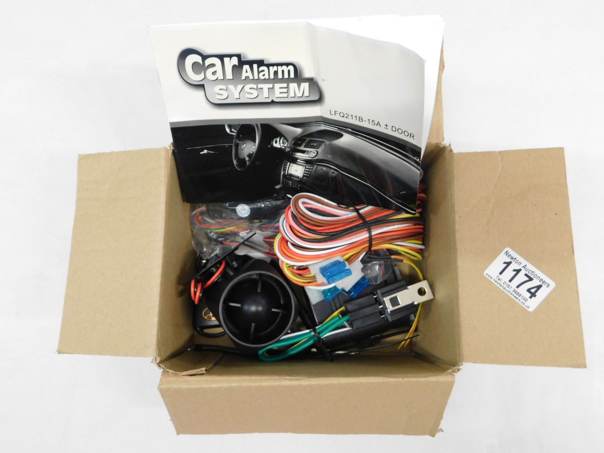 1 AUTO GUARD CAR ALARM SYSTEM MODEL LFQ211B-15A RRP £69.99 (LIKE NEW)