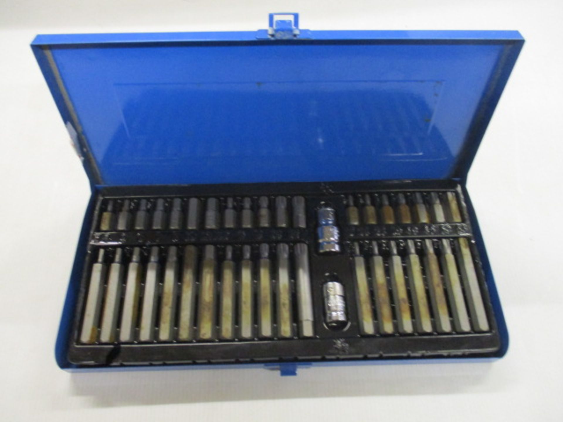 40pcs torque set with slight rust in metal casing