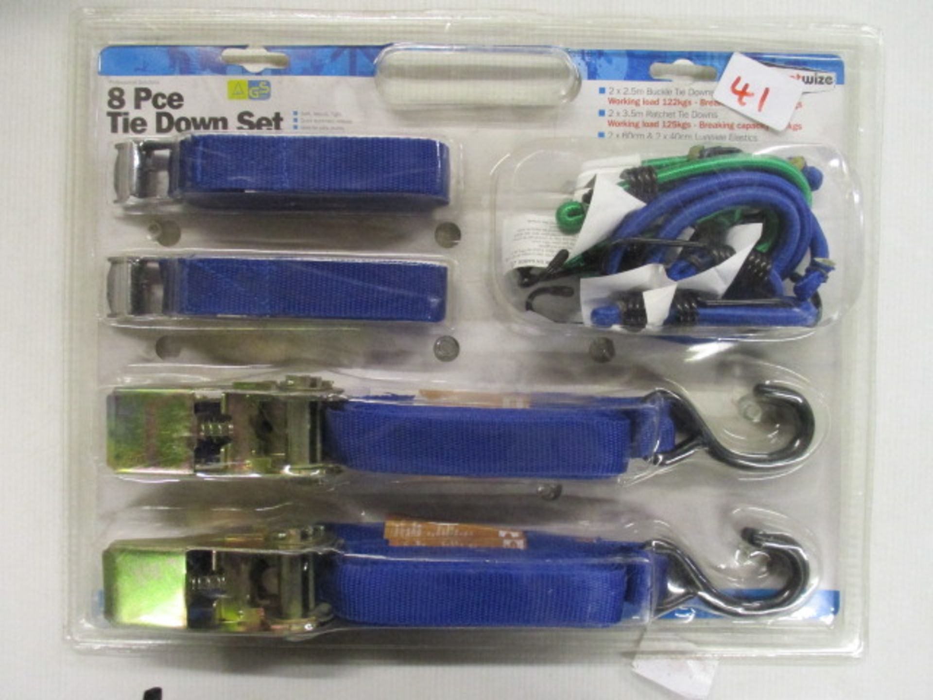 8pc rachet tie-down set new and sealed RRP 19.99.