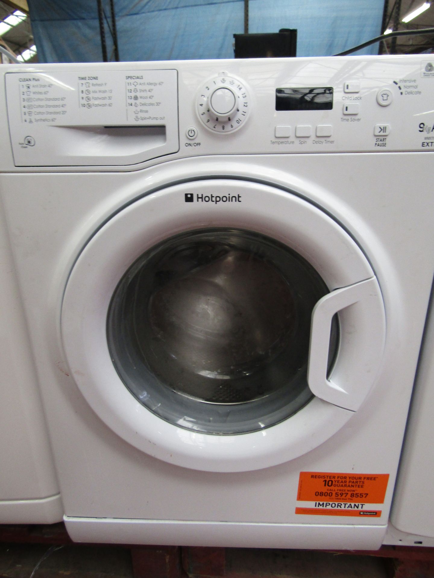 Hotpoint WMXTF 942 9kg Washing machine, powers up and spins