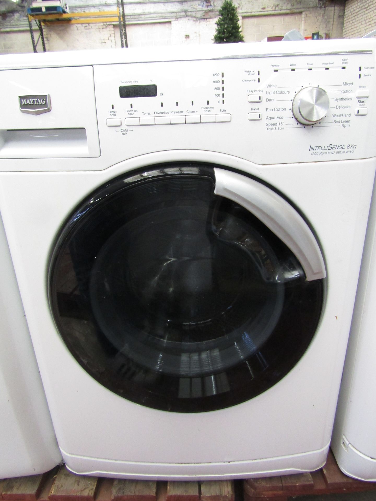 Maytag MWA08128 WH/2 8KG washing machine, powers up  and spins