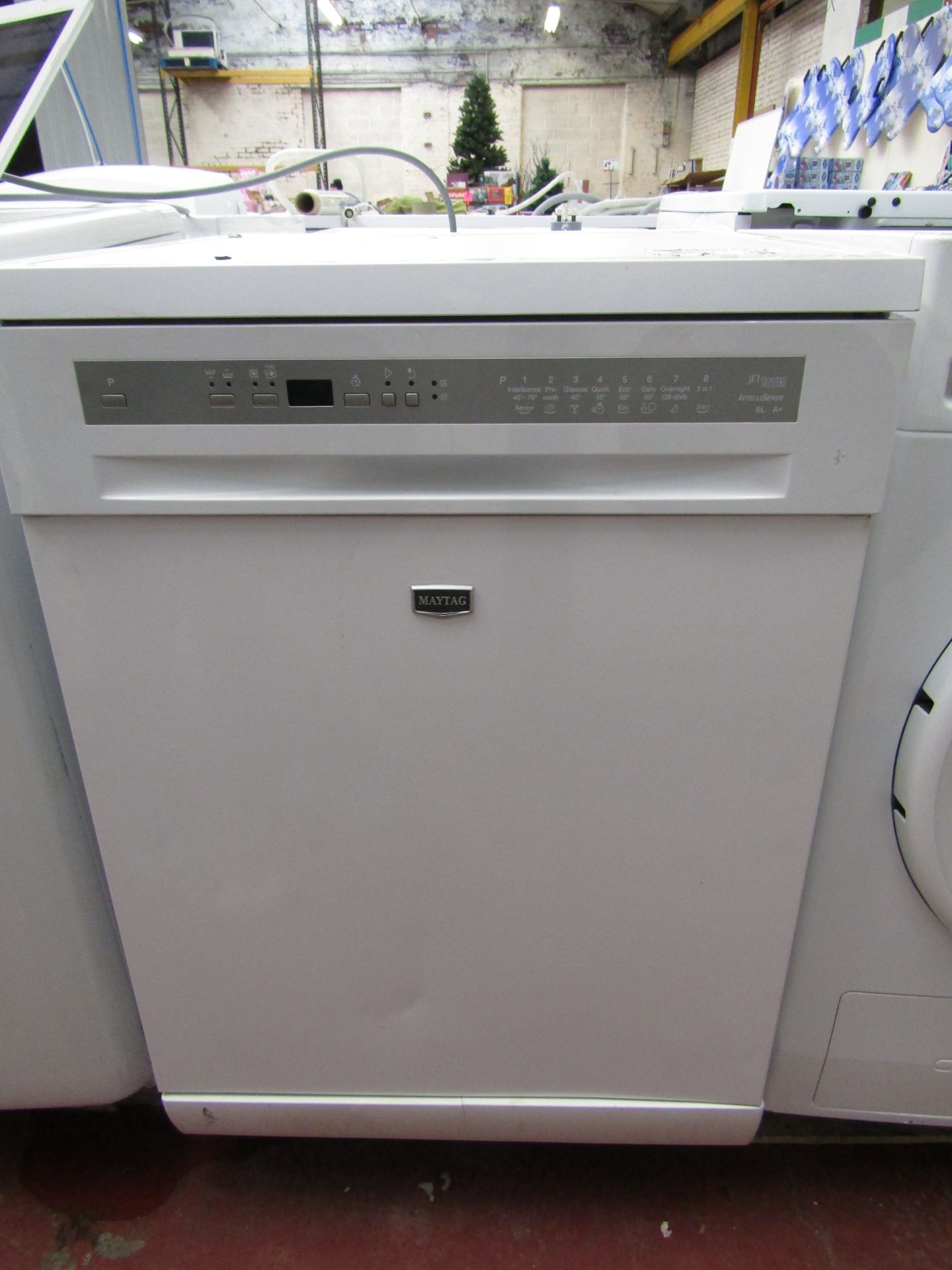 Maytag Intellisense jet clean plus Dishwasher, powers on