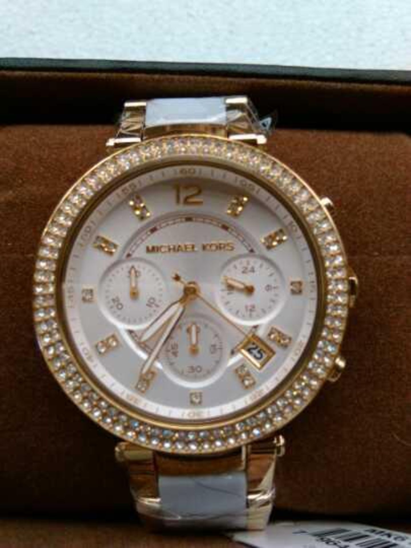 Michael Kors MK6119 ladies watch, new and ticking in presentation box.