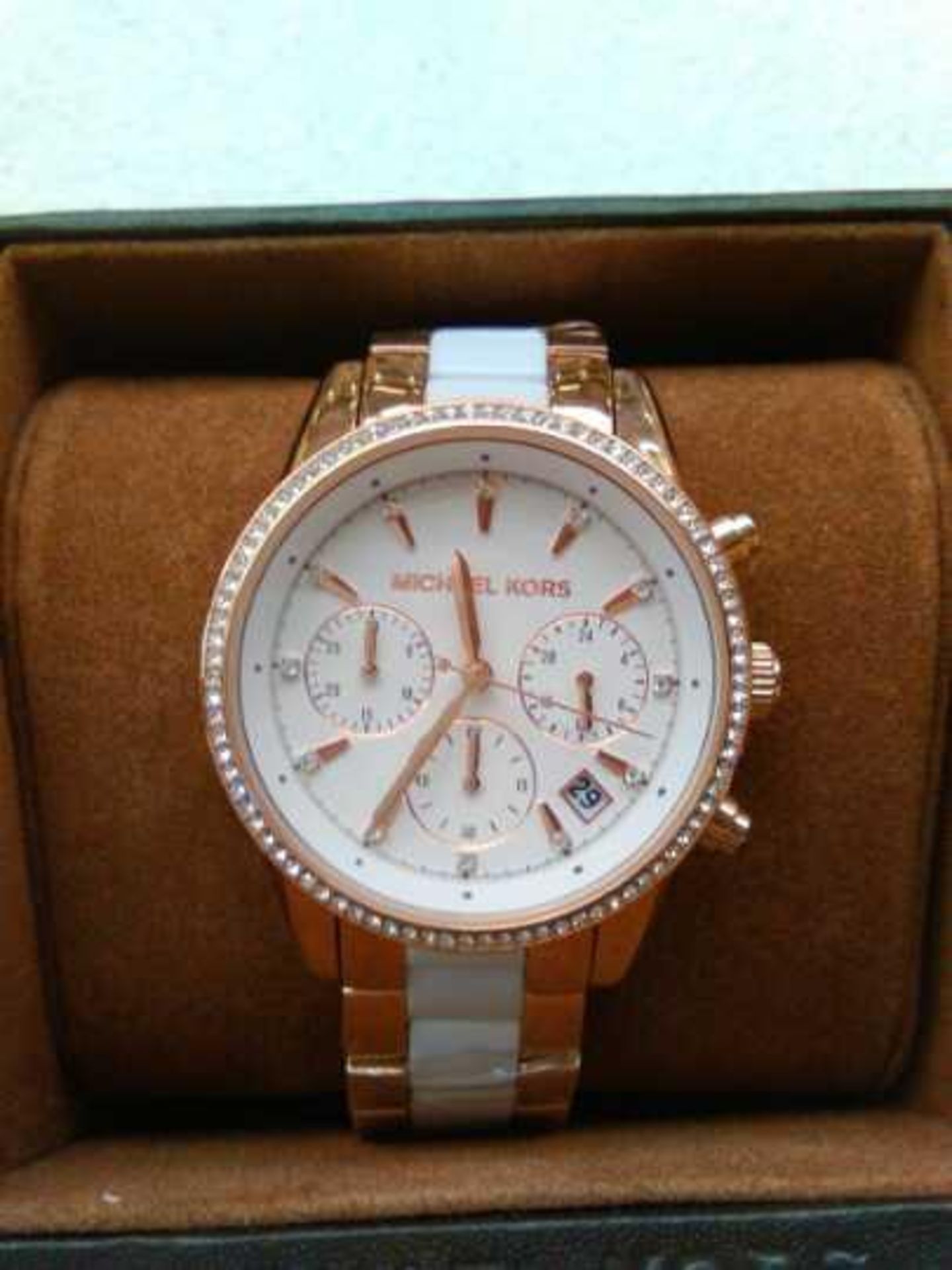Michael Kors MK6324 ladies watch, new and ticking in presentation box.