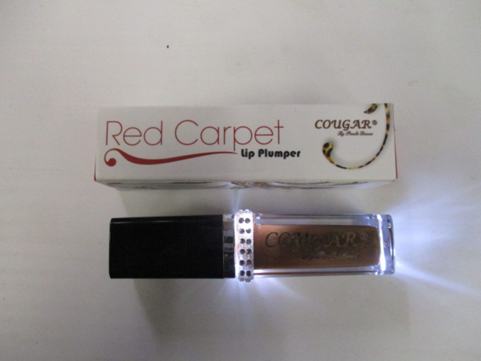 Cougar by Paula Dunne Red Carpet Lip Plumper RRP £29. Red carpet lip plumper redefines, plumps and