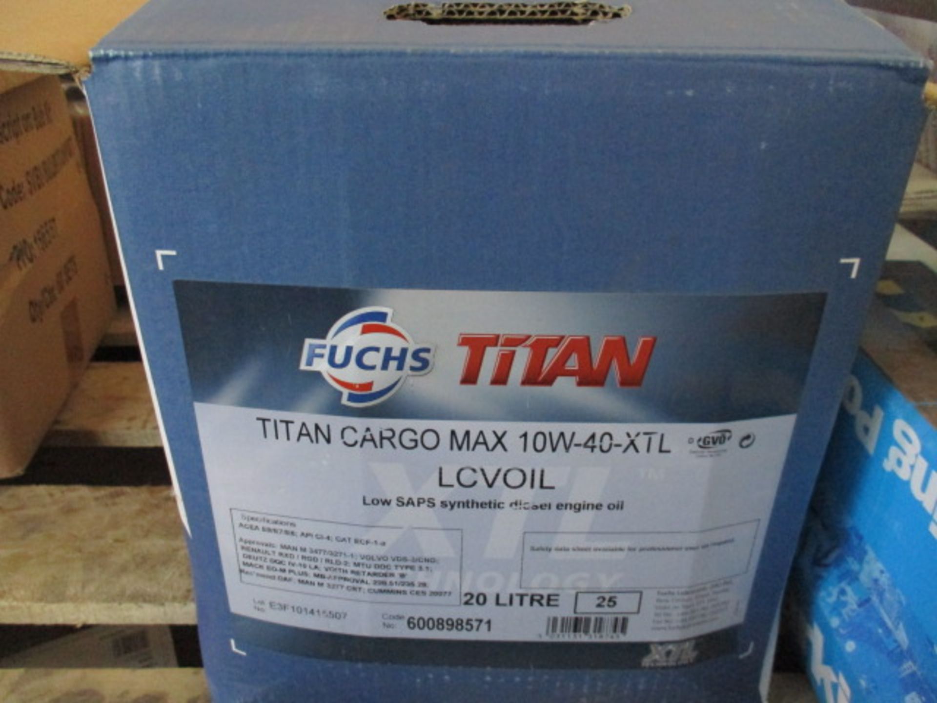 LCV Oil 10W-40XTL Titan new and sealed 20Ltr diesel engine oil