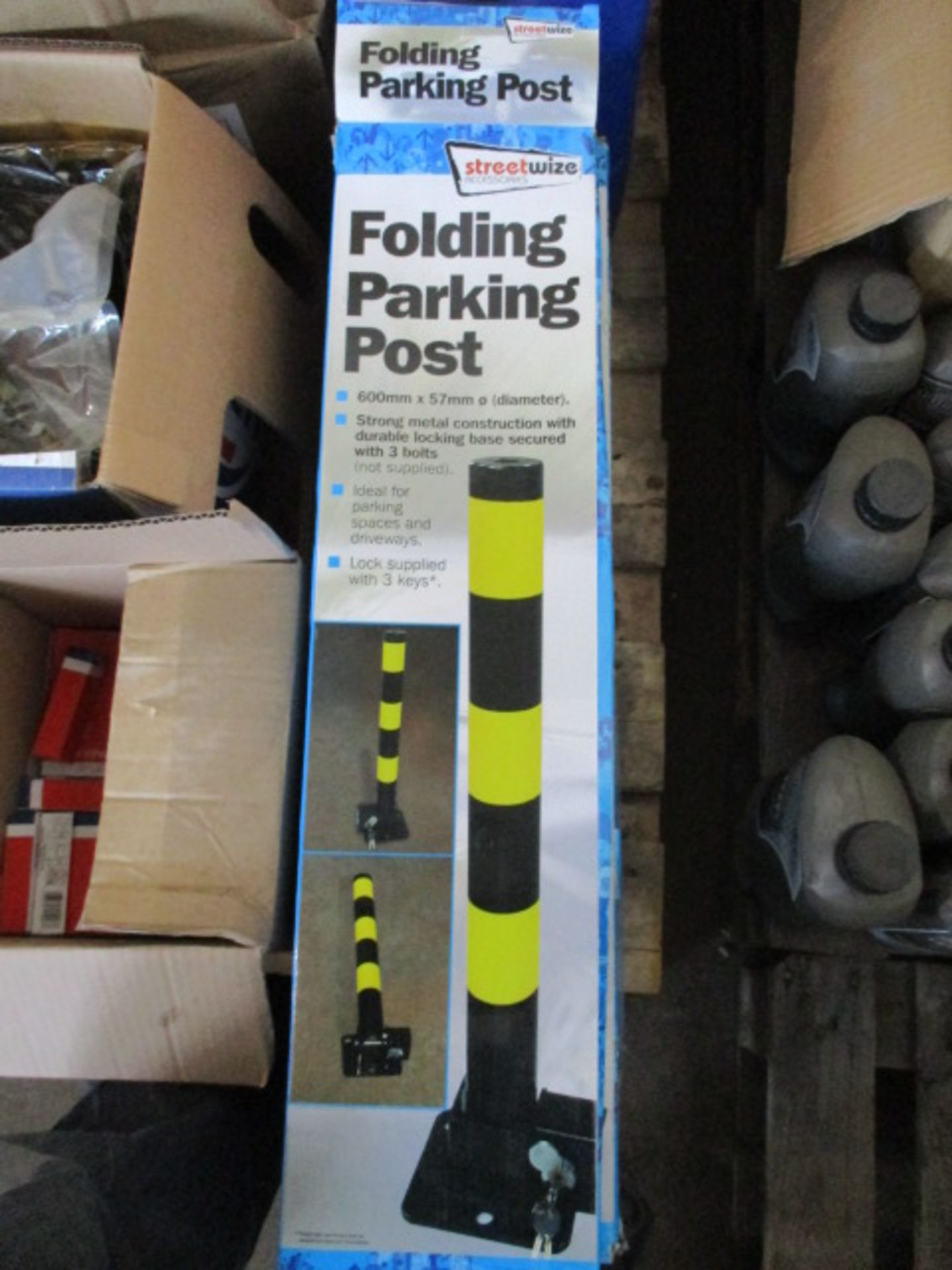 Folding parking post
