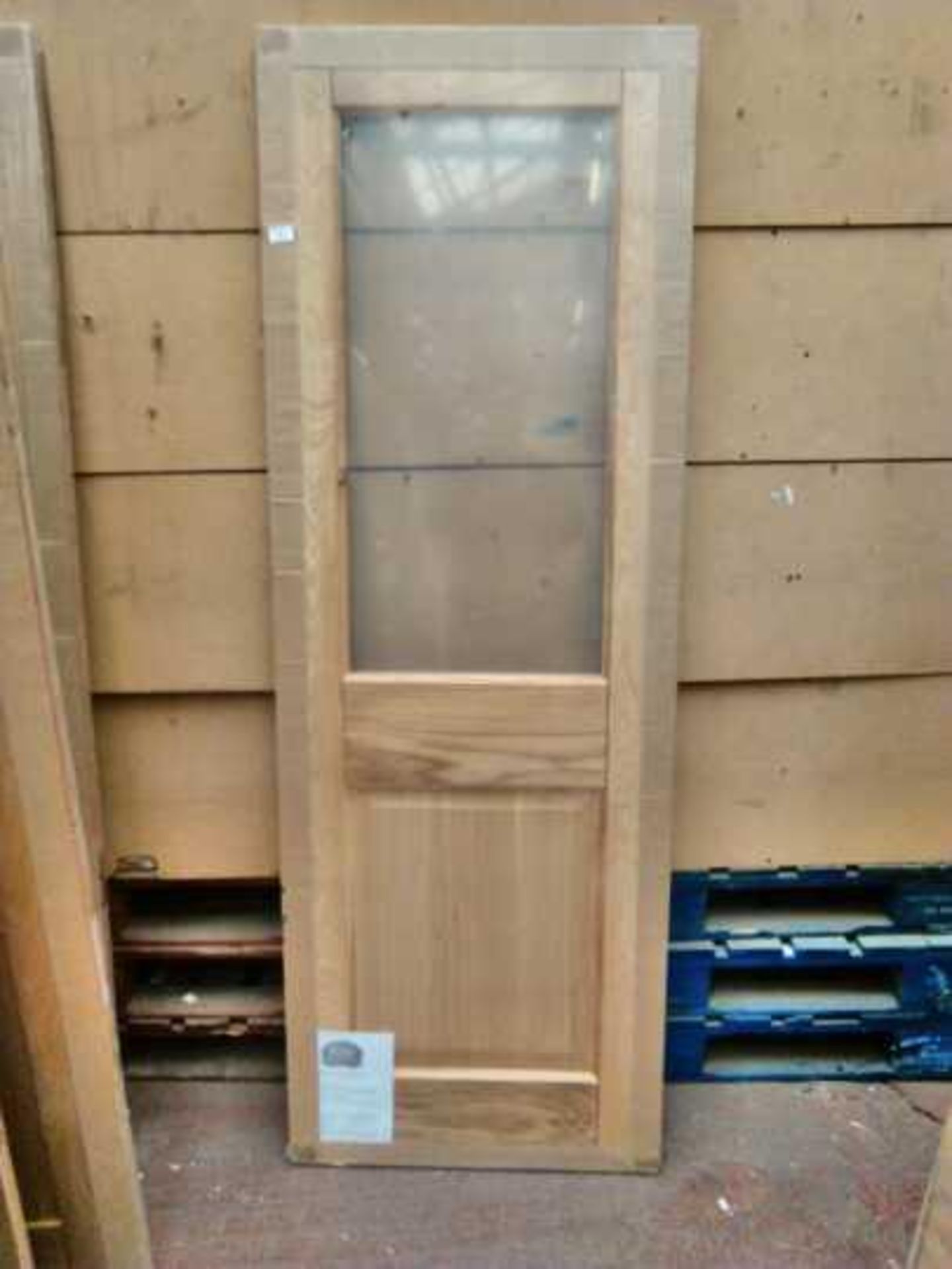 Seadec Whittaker H1981 x W686 x D35mm Glazed Pre Finished to a High Standard Oak Veneer Solid Wood