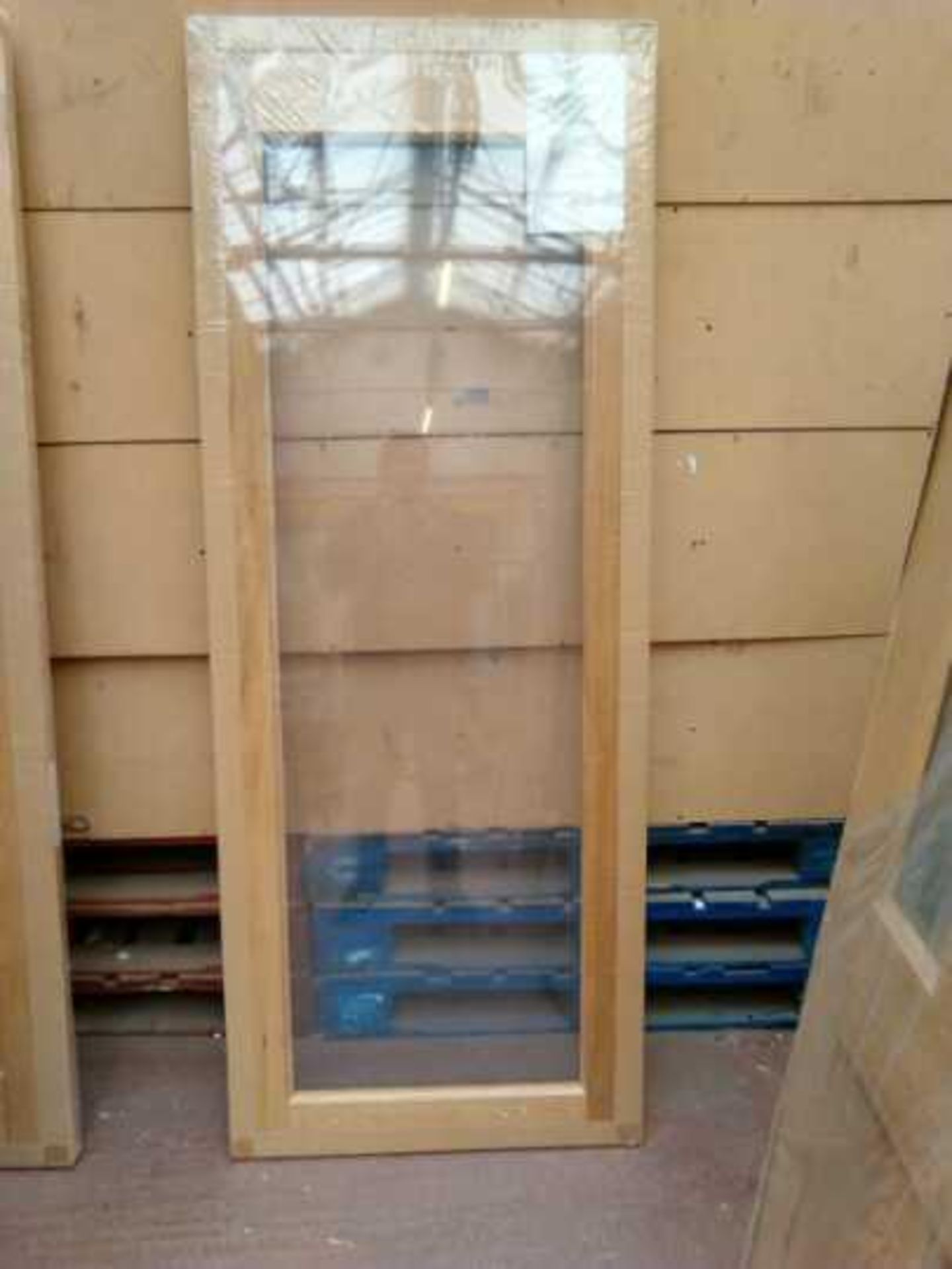 Pallet containing 30x Seadec Hocknell H1981 x W762 x D35mm Unglazed Pre Finished to a High