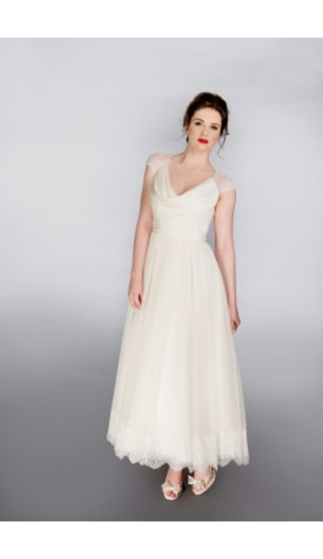 No VAT!! RRP CIRCA £800! Vintage Inspired Designer Wedding Dress in Ivory size 8. Brand New