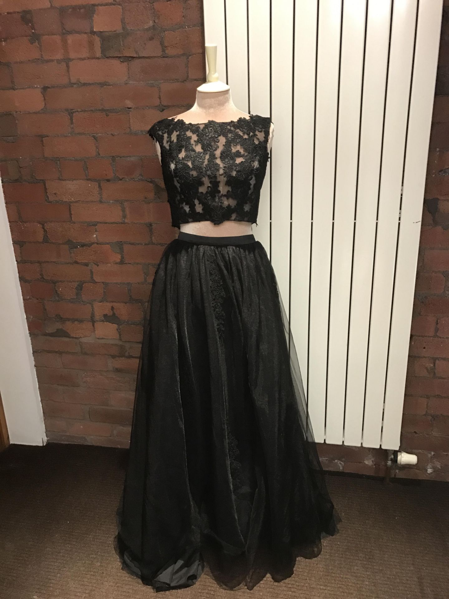 New Full Length Vintage Inspired Lace with Fishtail Bridesmaid/Occasional Skirt in Black size 10.