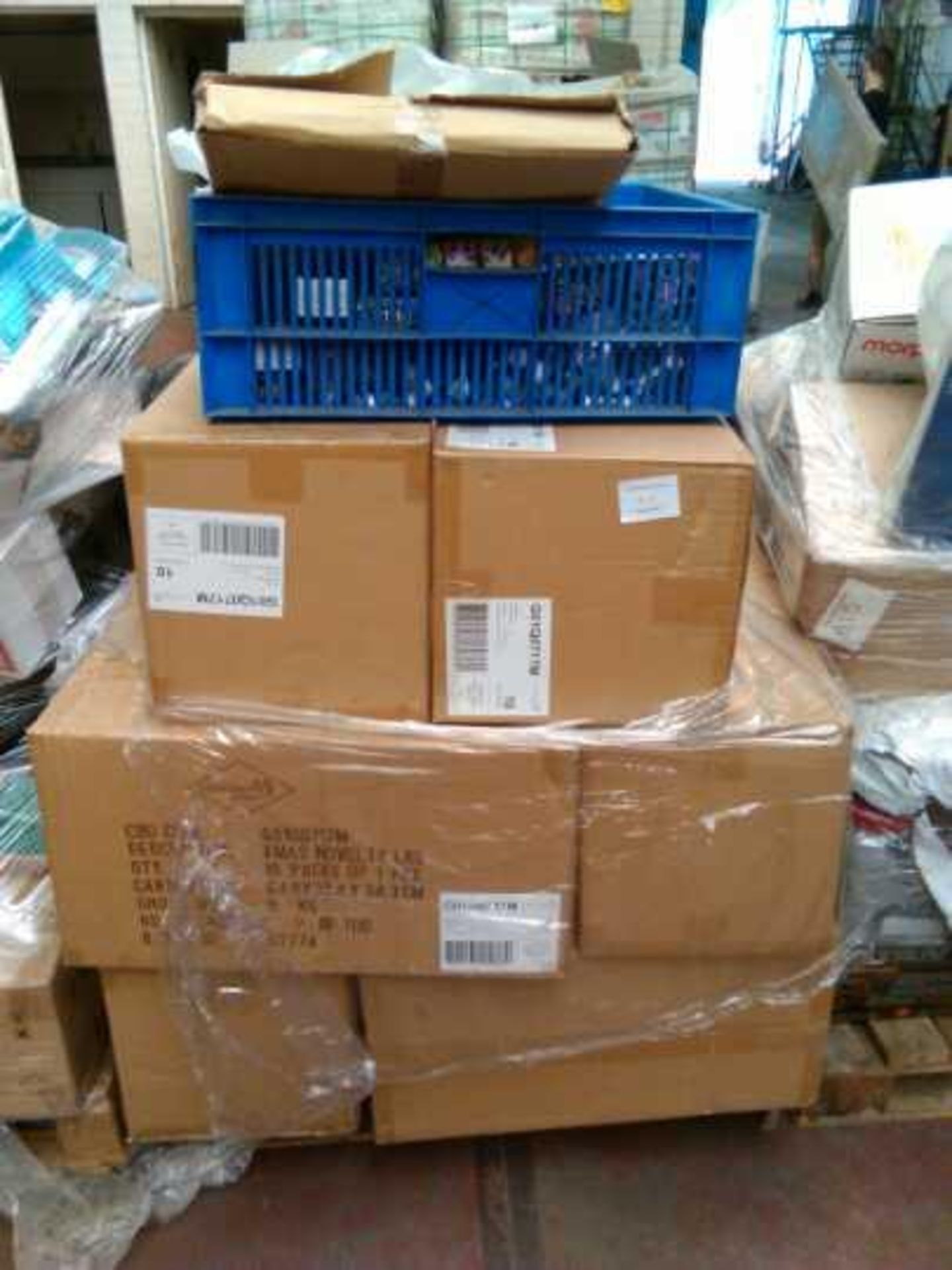 Pallet of Mixed unmanifested items from what we can see it contains, monster High Dolls, sheer cover