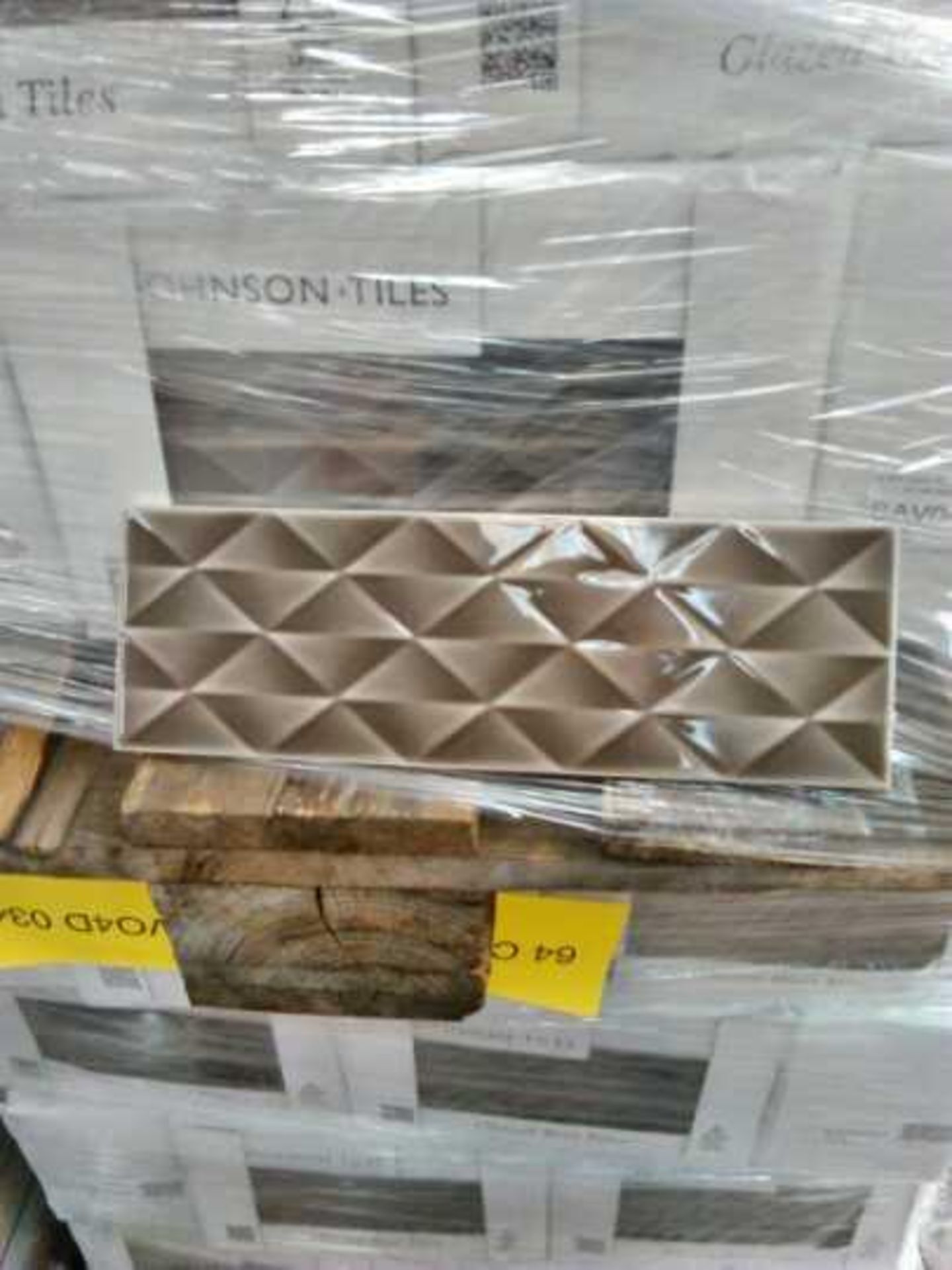 64x Packs of 34 Johnson Tiles Grande Carraway (SAVO 4D) 300 x 100 x 8mm Textured Glazed Wall