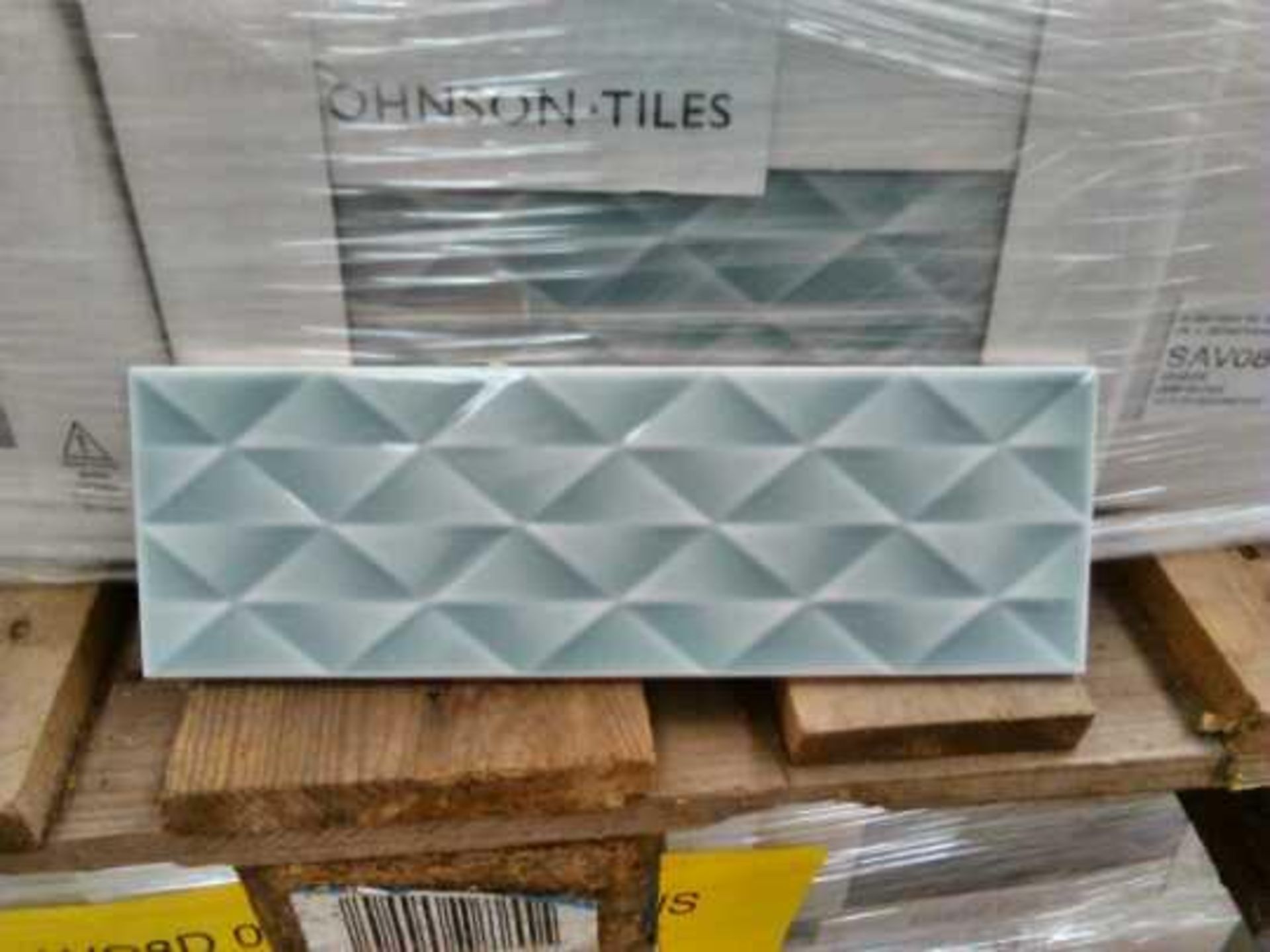 64x Packs of 34 Johnson Tiles Grande Leaf Gloss (SAVO 8D) 300 x 100 x 8mm Textured Glazed Wall