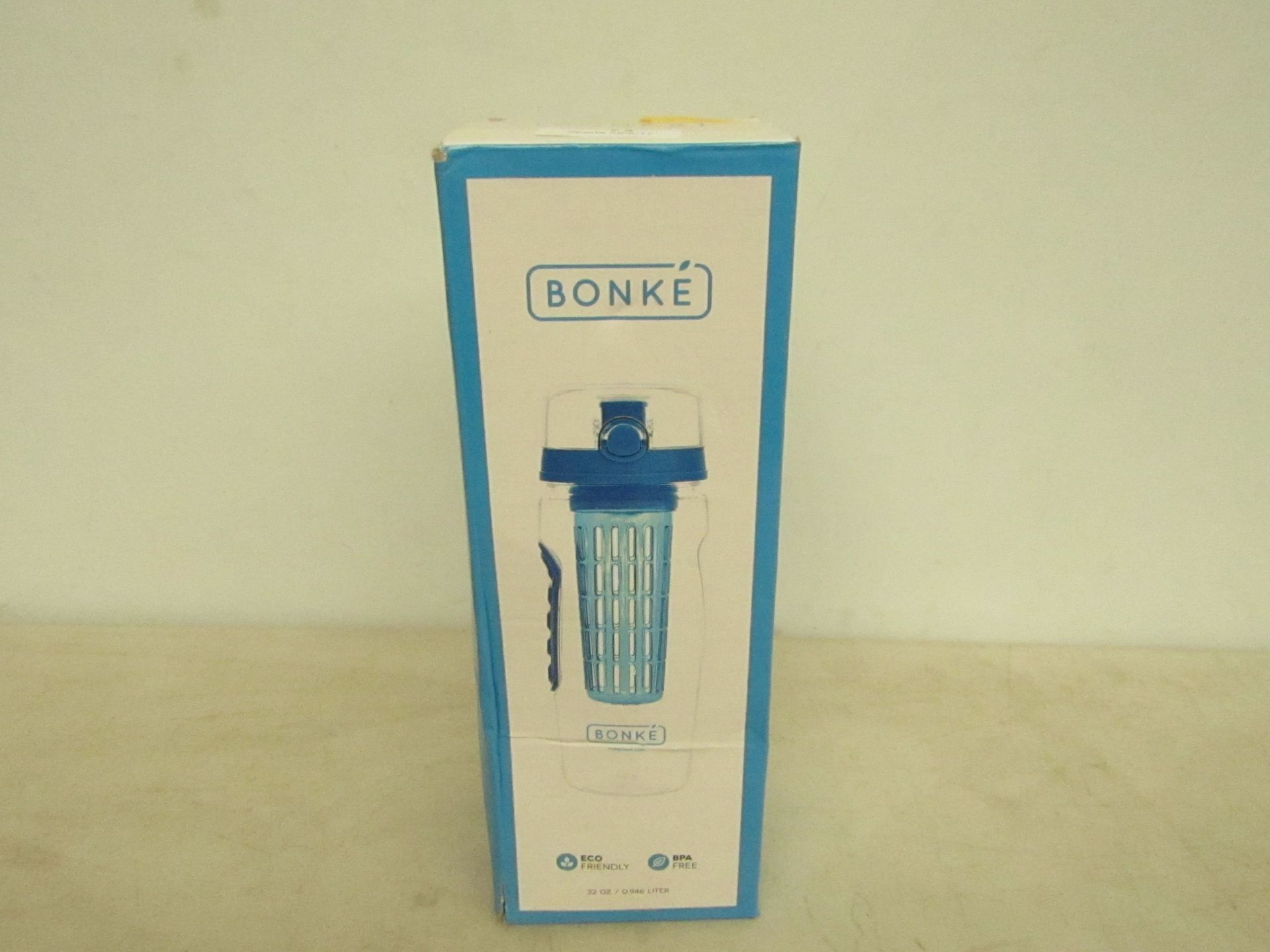 Bonke infusion water bottle, new and boxed.