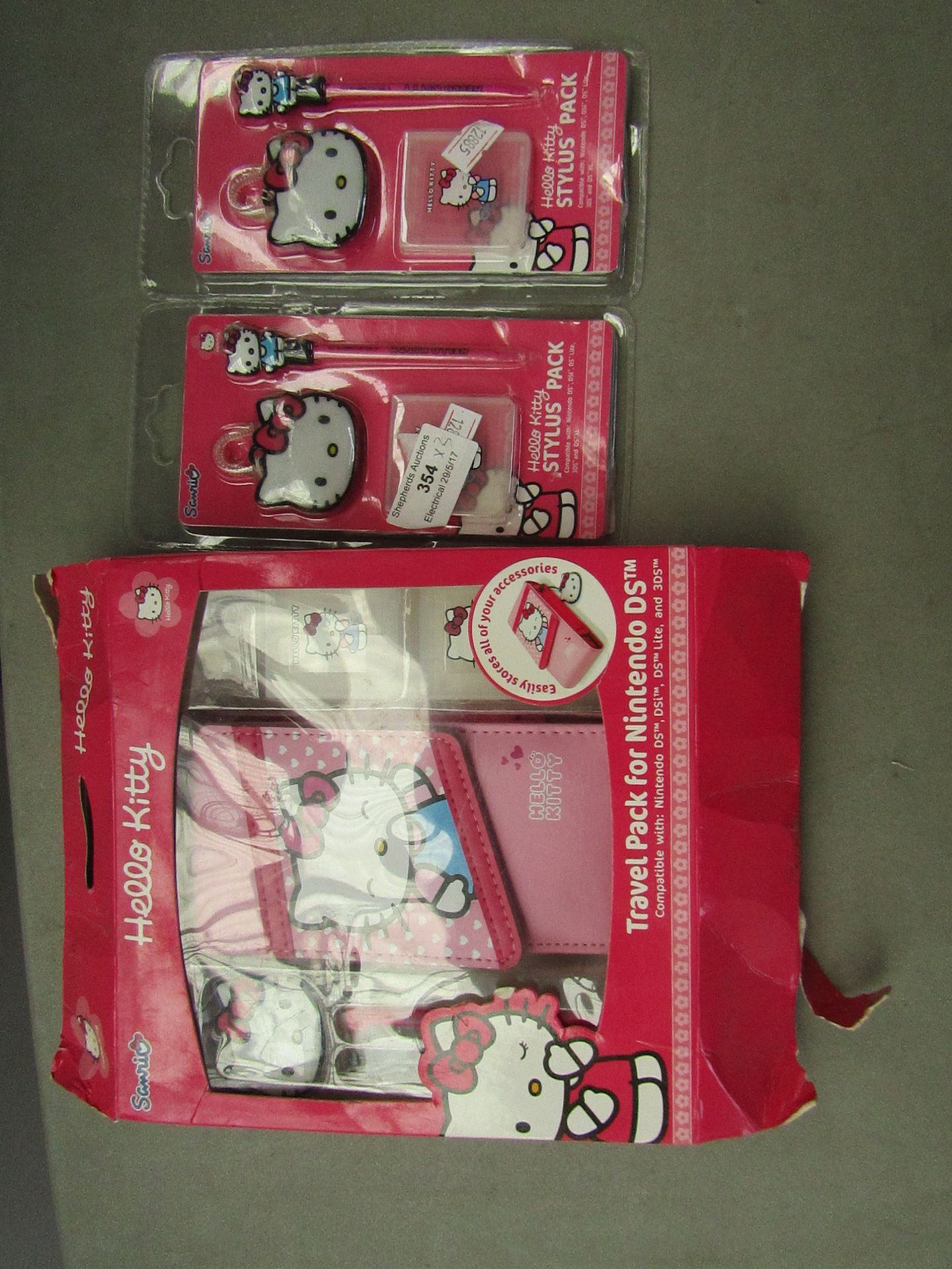 3x Hello Kitty Nintendo DS Accessories including case and Stylus sets