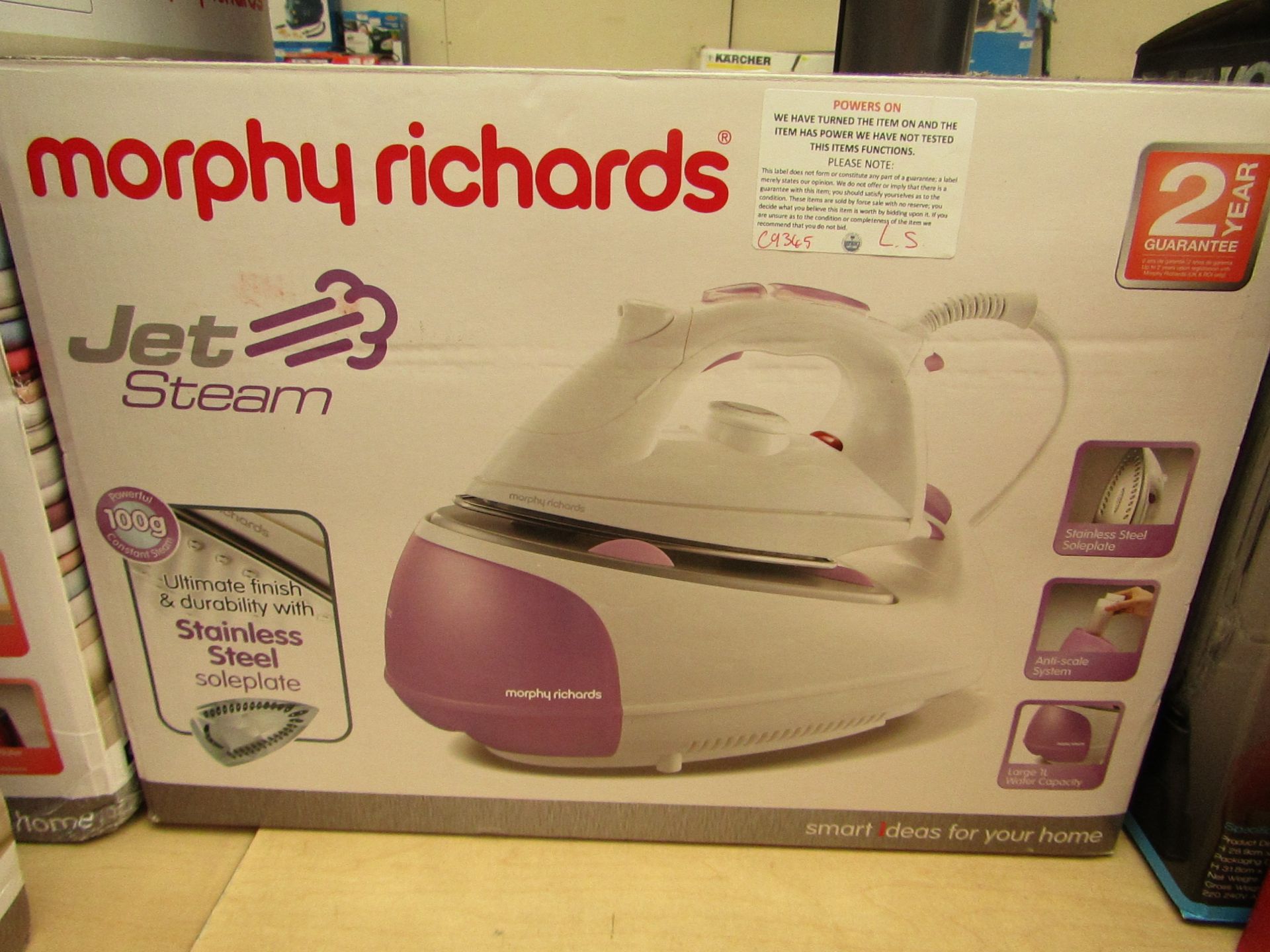 Morphy Richards Jet Steam, Steam generator Iron, Powers on but we haven't added water to fully