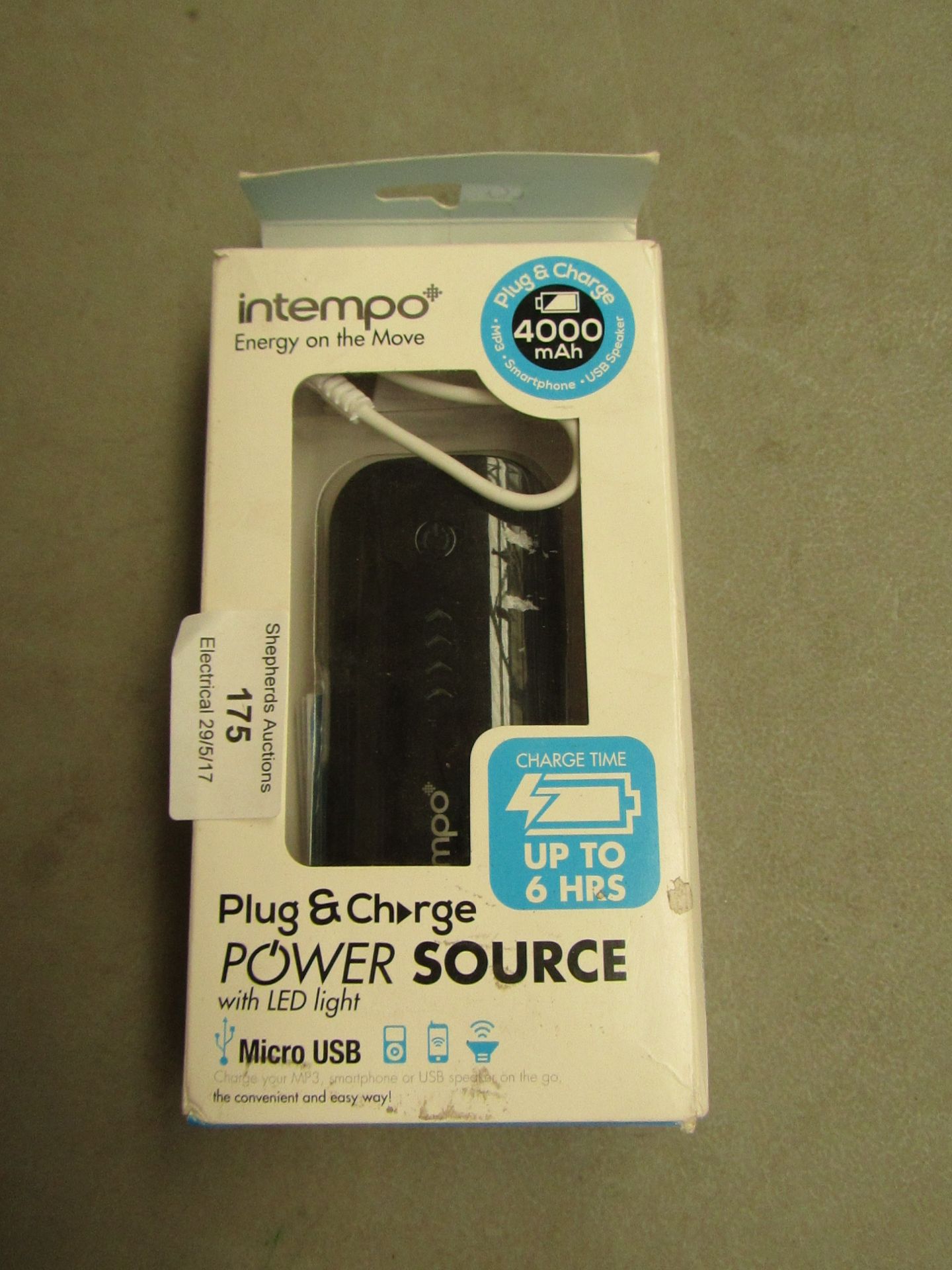 Intempo 4000mAh plug and charge Power source, upto 6hrs of charge, Boxed