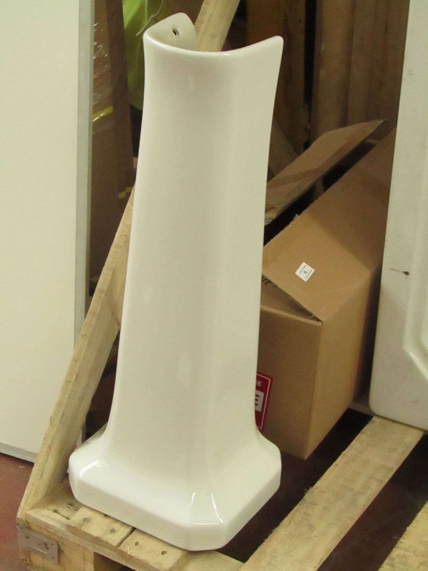 Camberley Full Pedestal. New & boxed.
