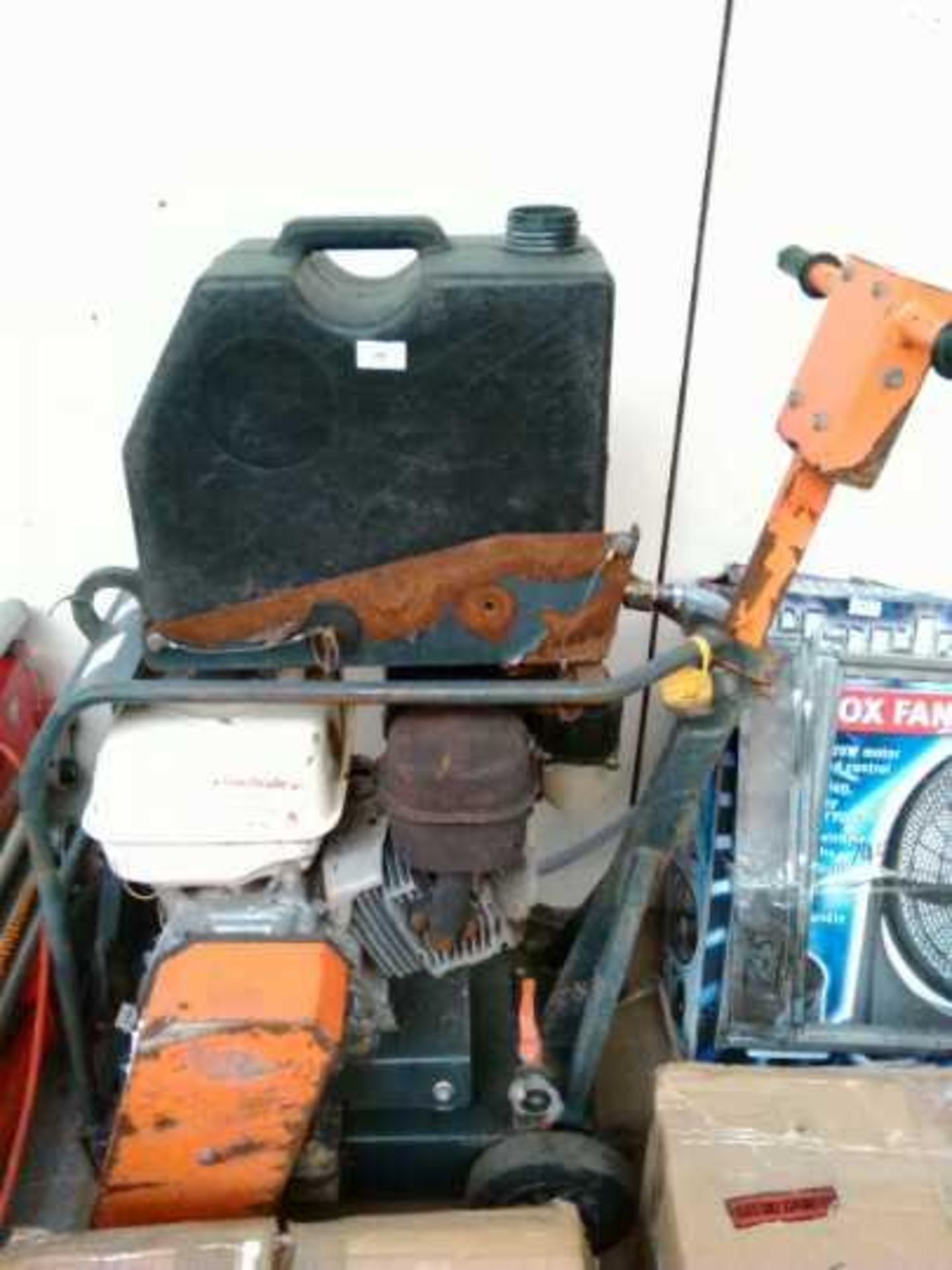 Belle C271 2011 floor saw, with Honda GX 390 engine, starts and runs.