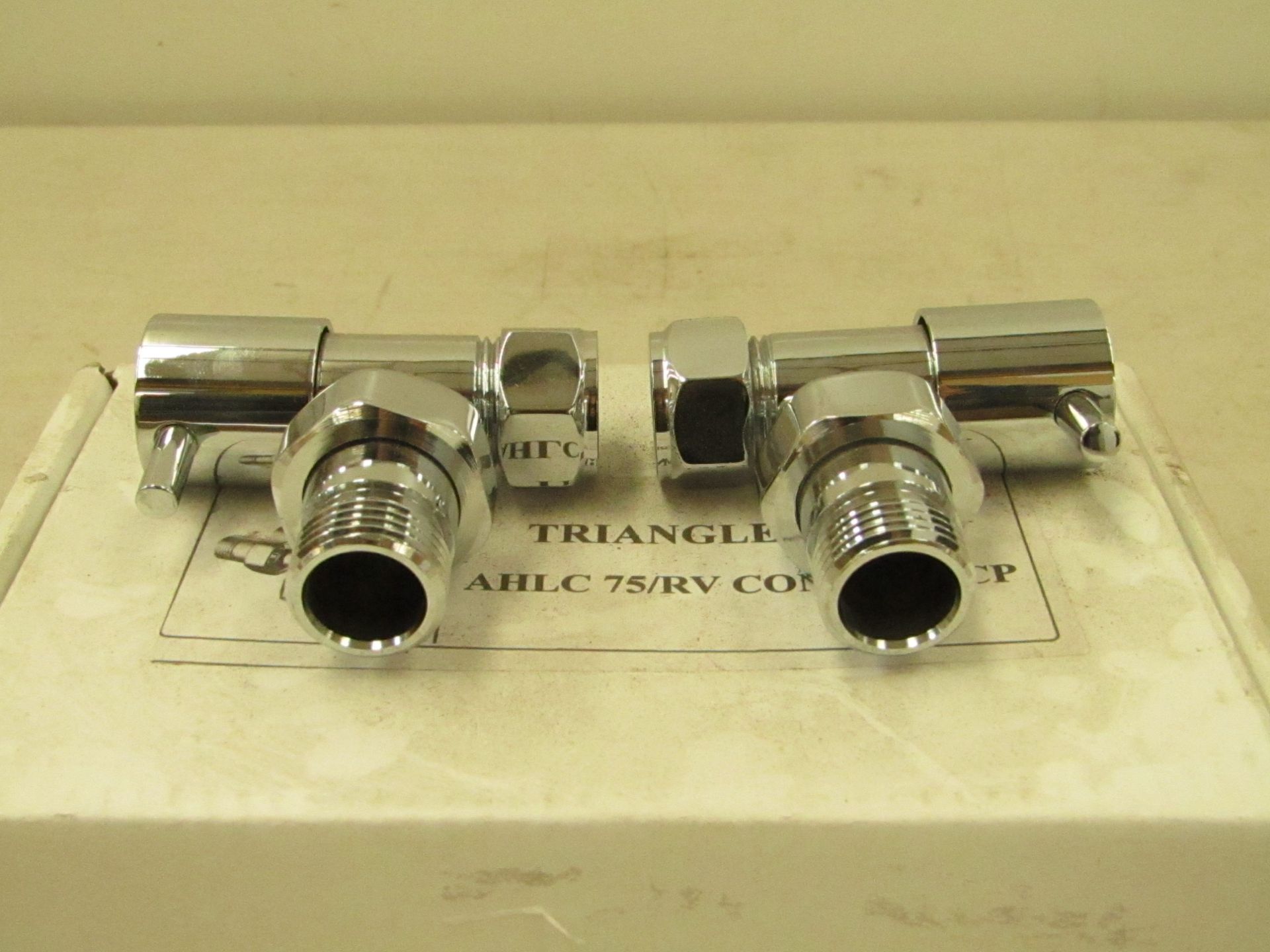 Pair of Triangle Radiator Valves (AHLC 75/RV CONTDEL CP) - Chrome. New & Boxed.