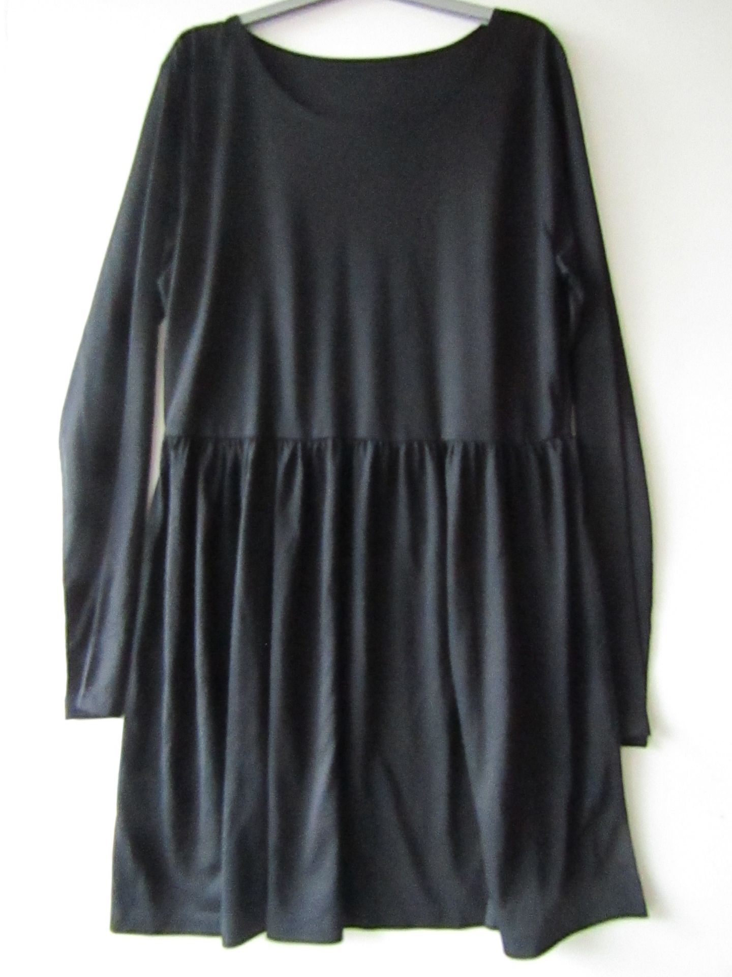 Ladies Brave Soul Long sleeved Dress. New Sample. Size M