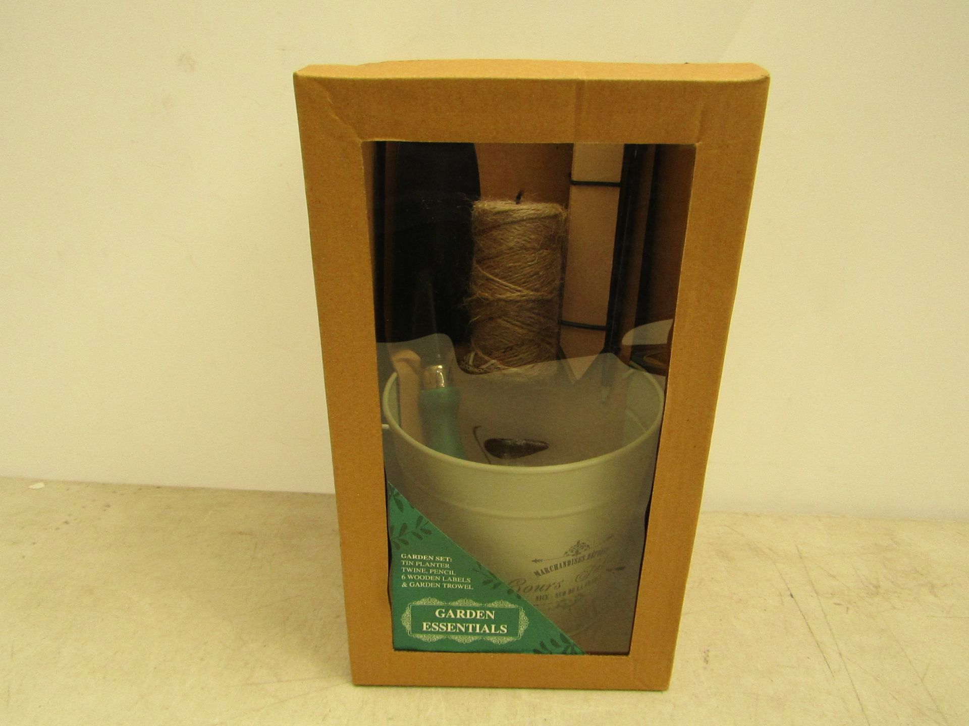 Garden Essentials Set, includes: - Tin Planter - Twine - Pencil - 6x Wooden Labels - Garden Trowel