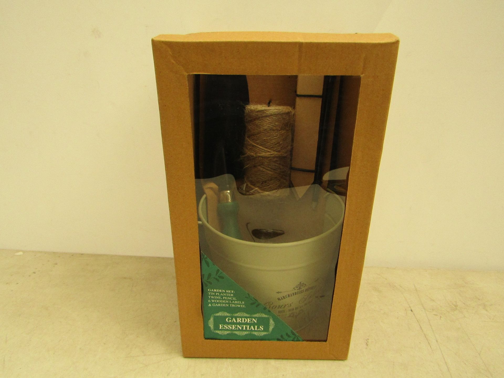 Garden Essentials Set, includes: - Tin Planter - Twine - Pencil - 6x Wooden Labels - Garden Trowel