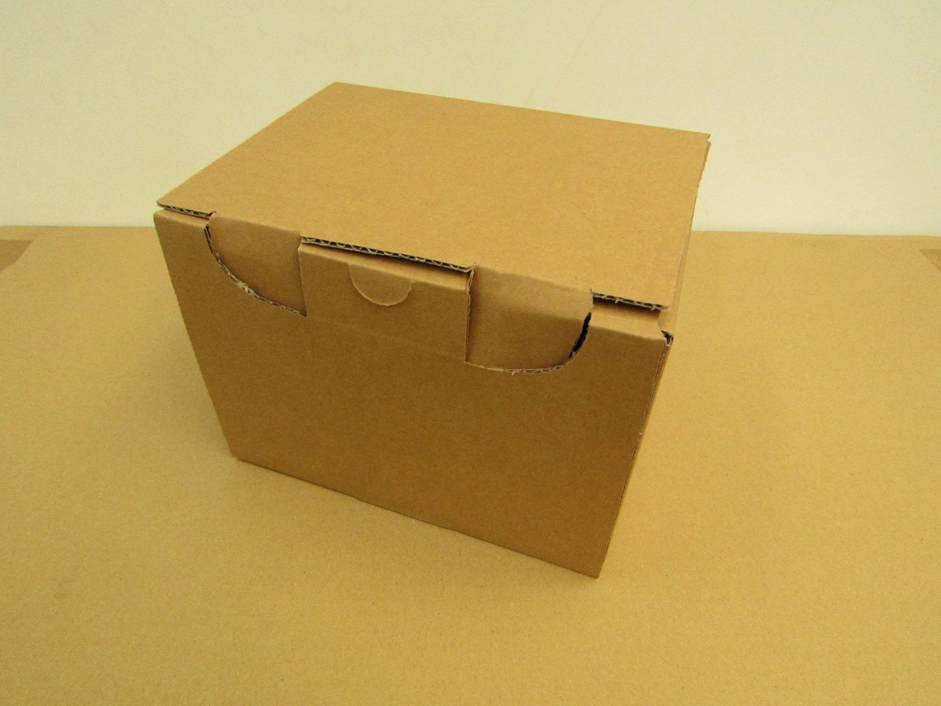 25x die cut parcel boxes (250mm x 150mm x 150mm)