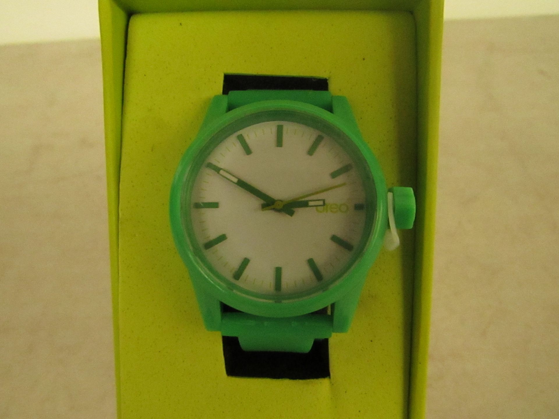 Breo Time analogue watch, new and boxed.