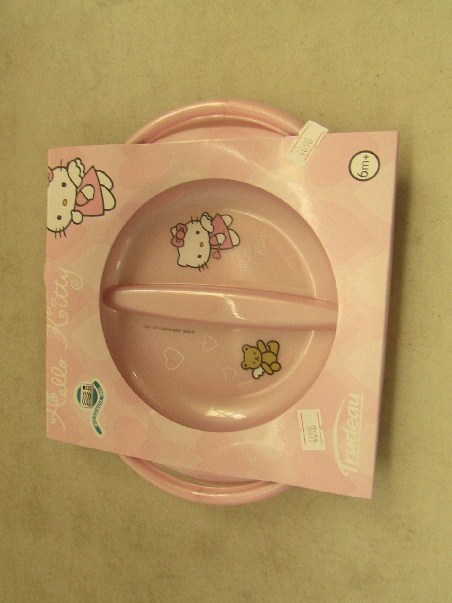 2x boxes each box contains 12x Hello Kitty microwave safe plates, all in packaging.