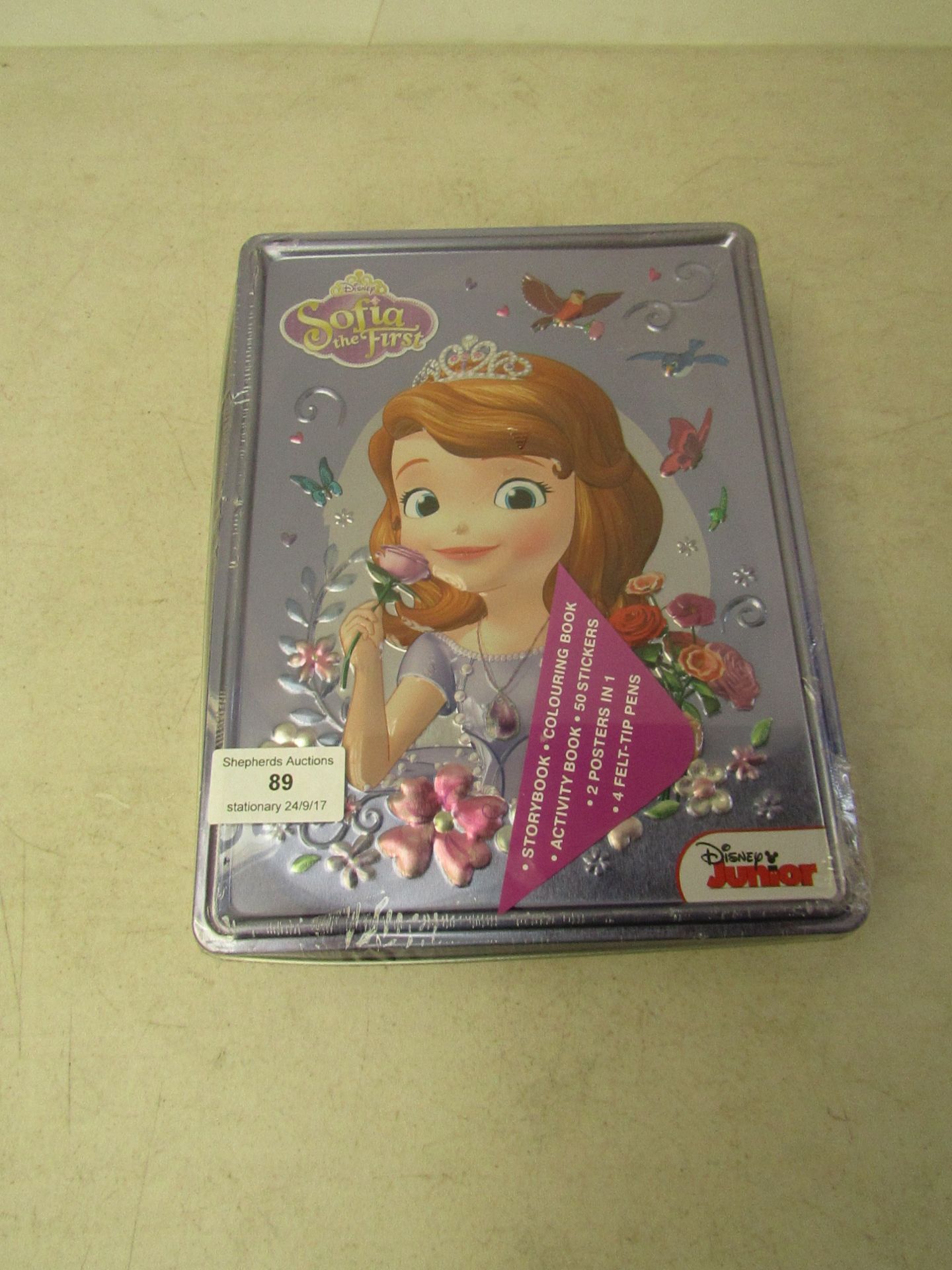 Sofia the first set includes 3 books, 4 felt tips, a Poster and stickers, all still sealed in the