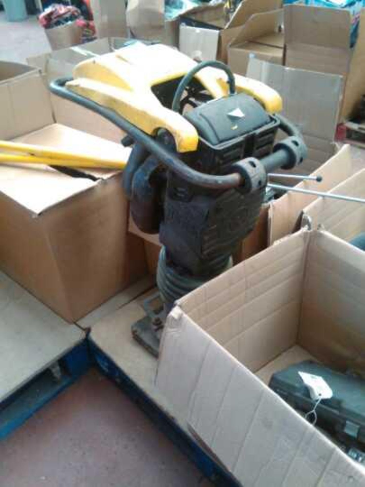 Wacker Neuson trench wacker BS60-2I oil alert 280mm rammer, tested working.  RRP £1999.99 at