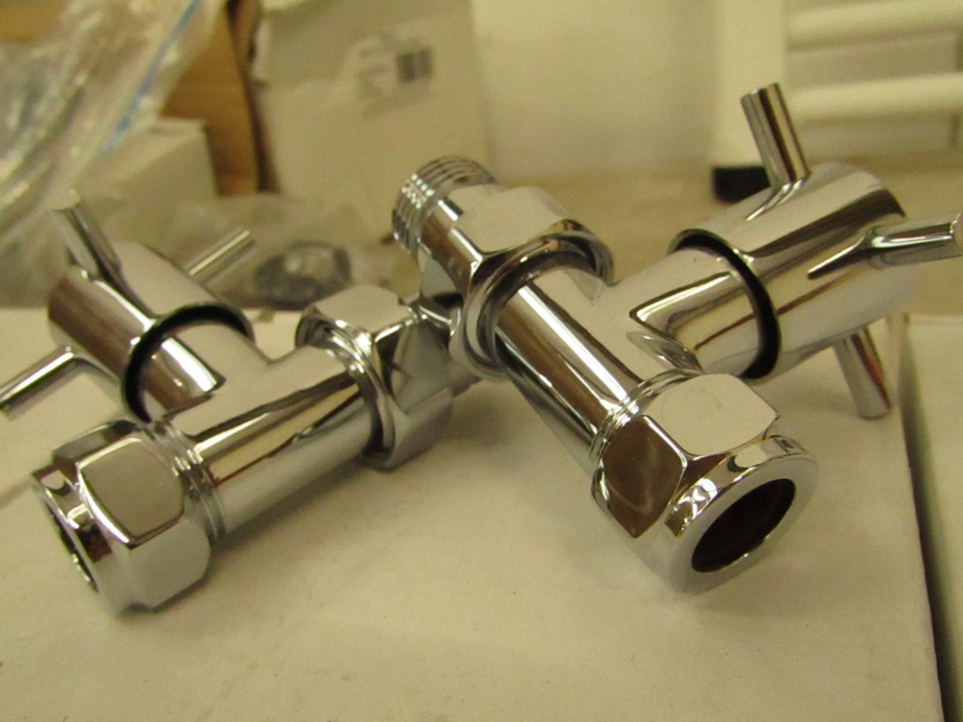 Pair of Triangle Radiator Valves (RCXHDSC) - Chrome. All new & boxed.