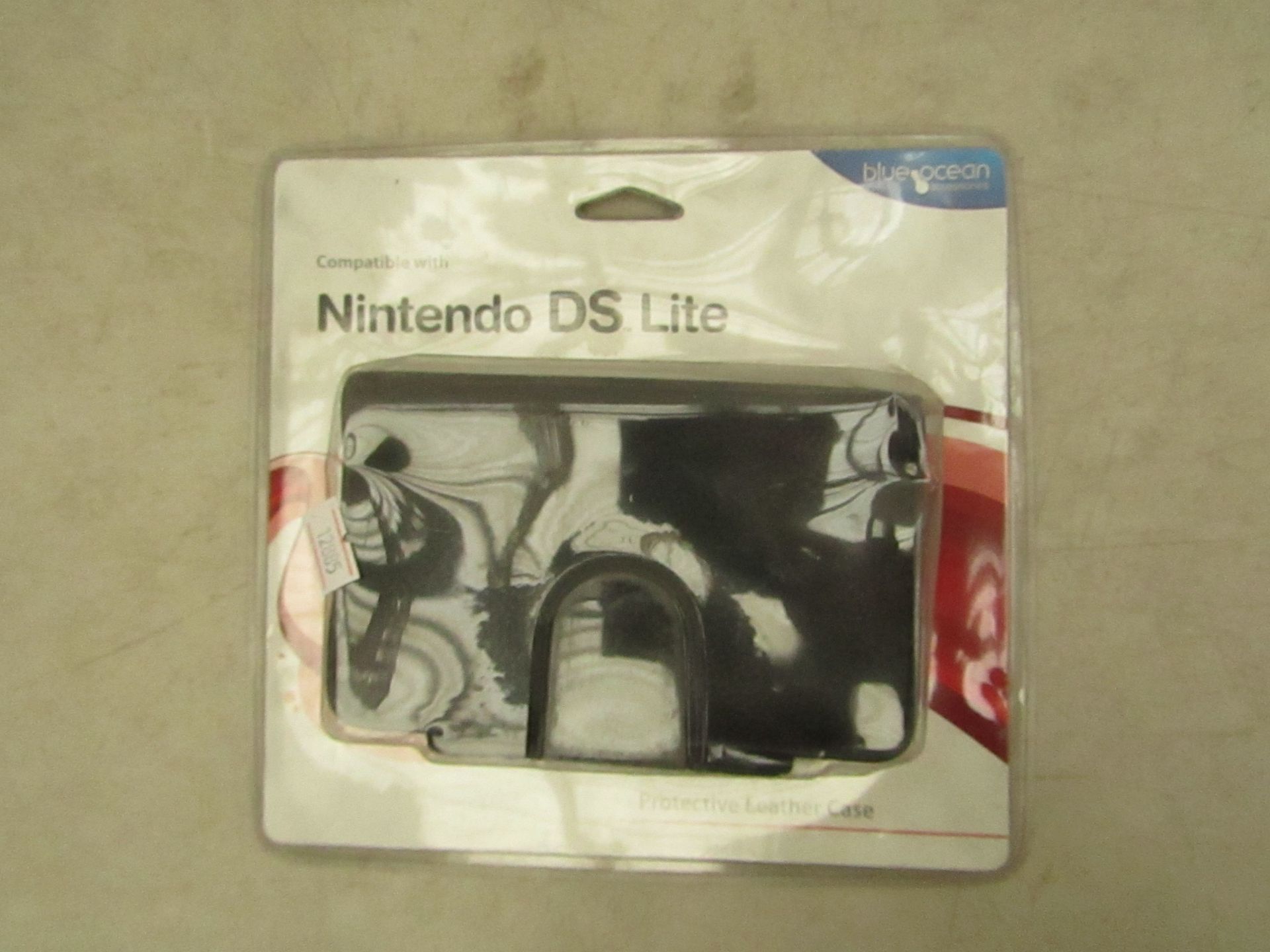 6x Nintendo DS Lite case, all new and packaged.
