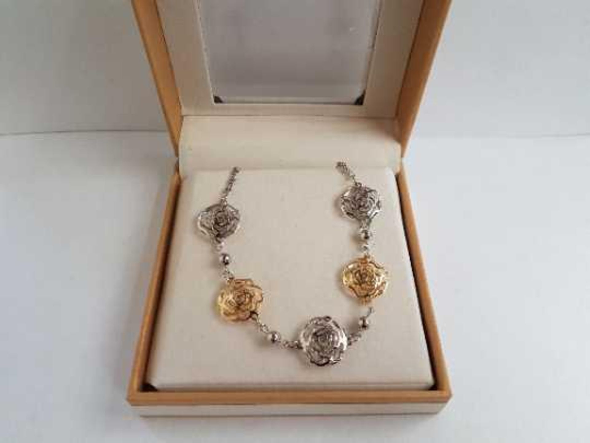 2x Andre Piasso Fashion Necklace, New in Branded Display Box - Image 2 of 2