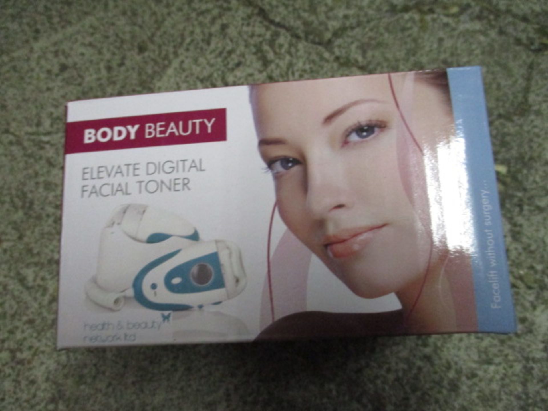 Brand new Elevate digital face toner