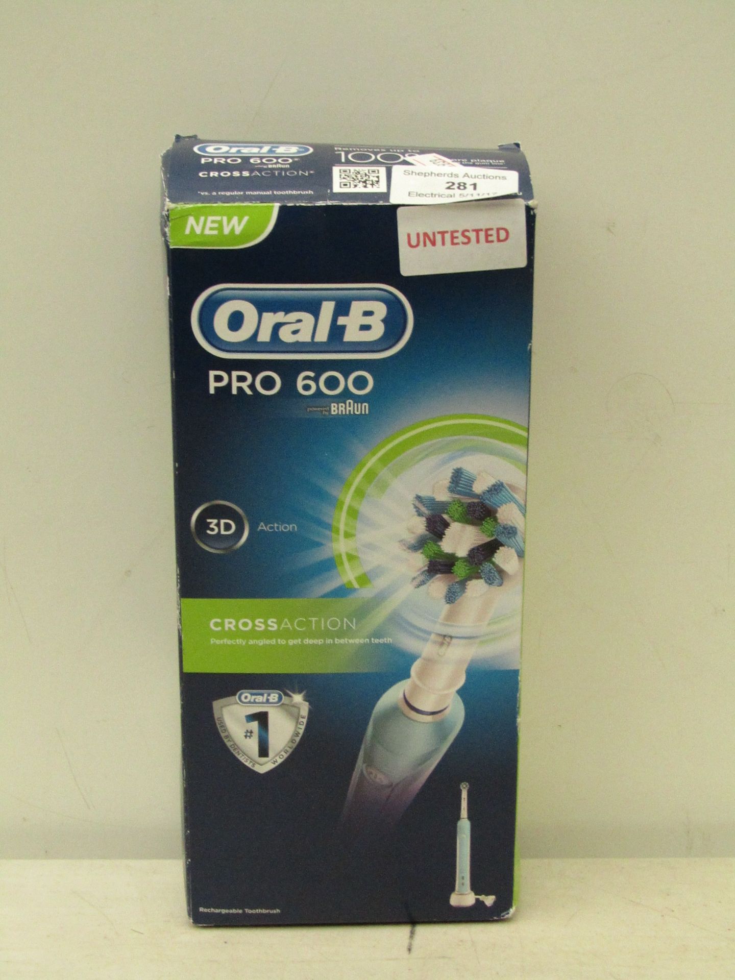 Oral-B Pro 600 3D action toothbrush, untested and boxed.