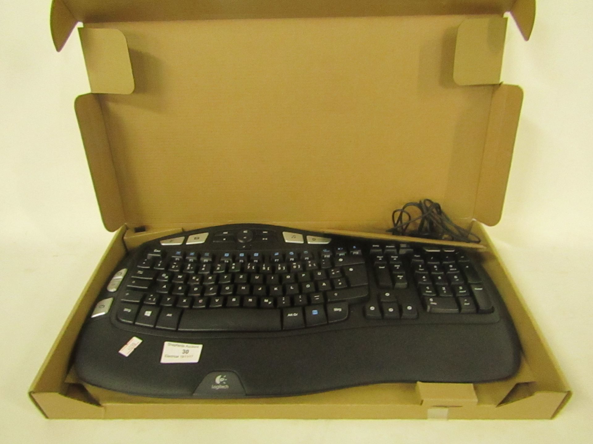 Logitech comfort keyboard, untested and boxed.